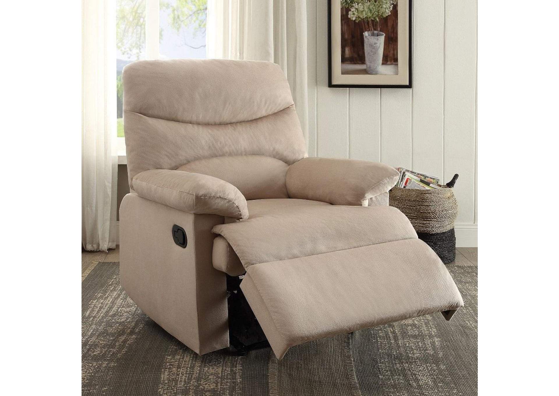 Arcadia Motion Recliner image 1