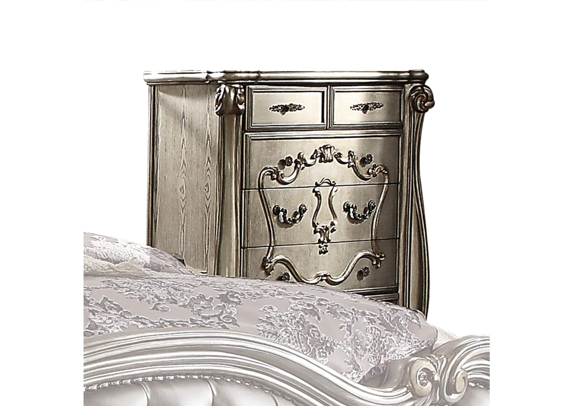 Versailles Chest image 1