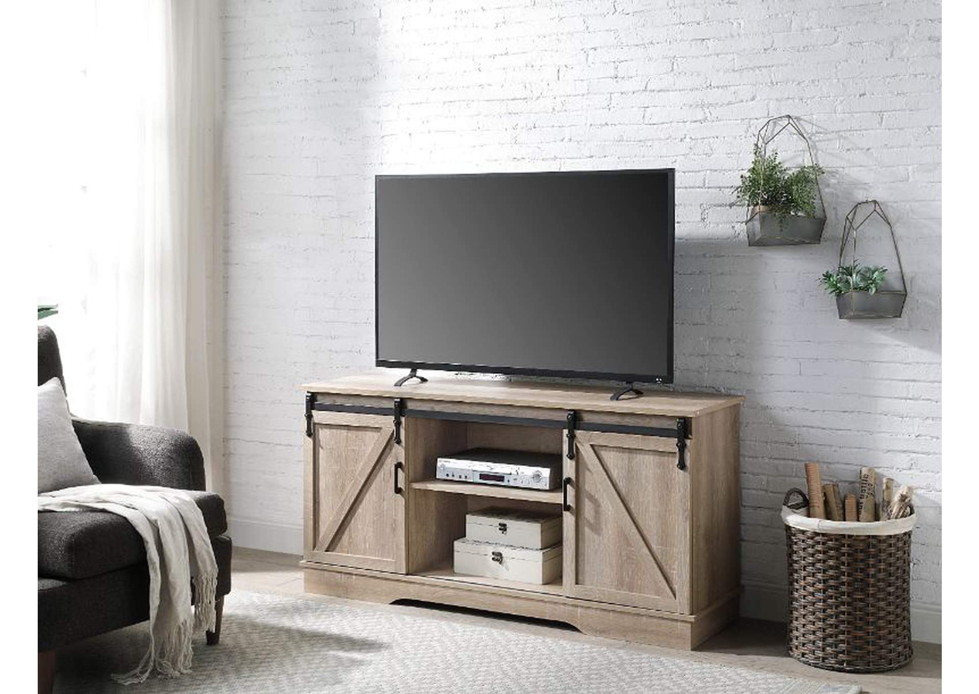 Bennet TV Stand image 5