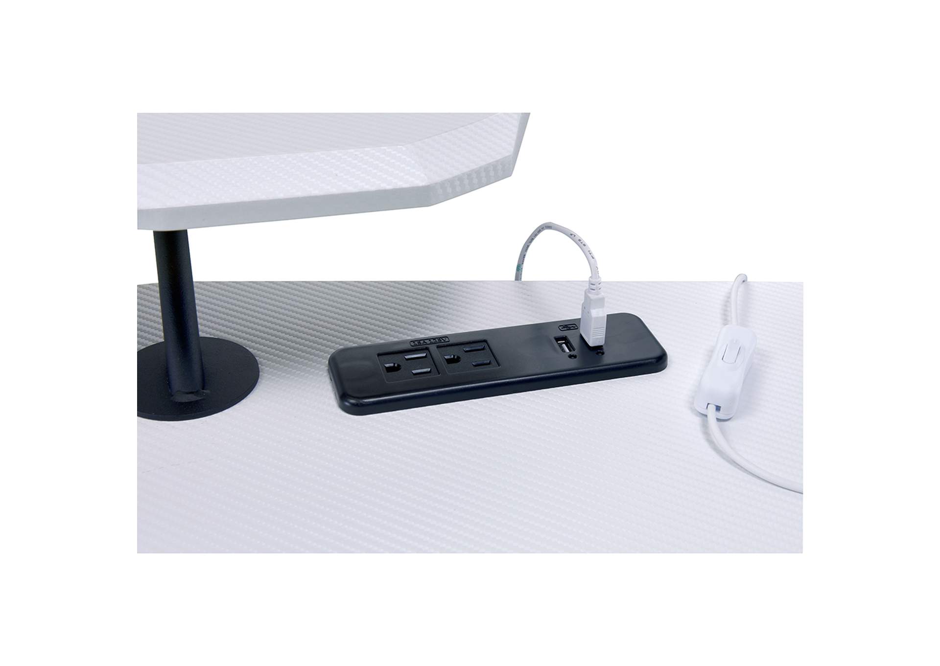Vildre Gaming Desk with USB