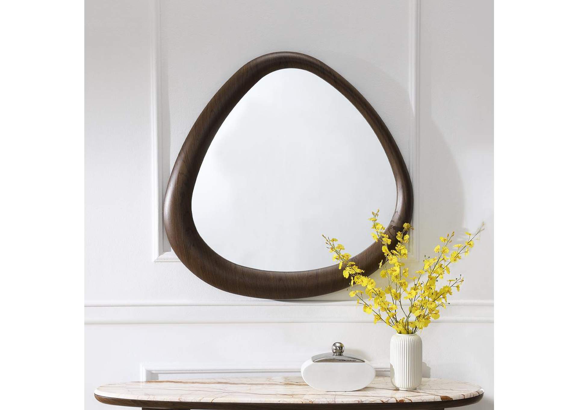 Haidar Accent Mirror image 1