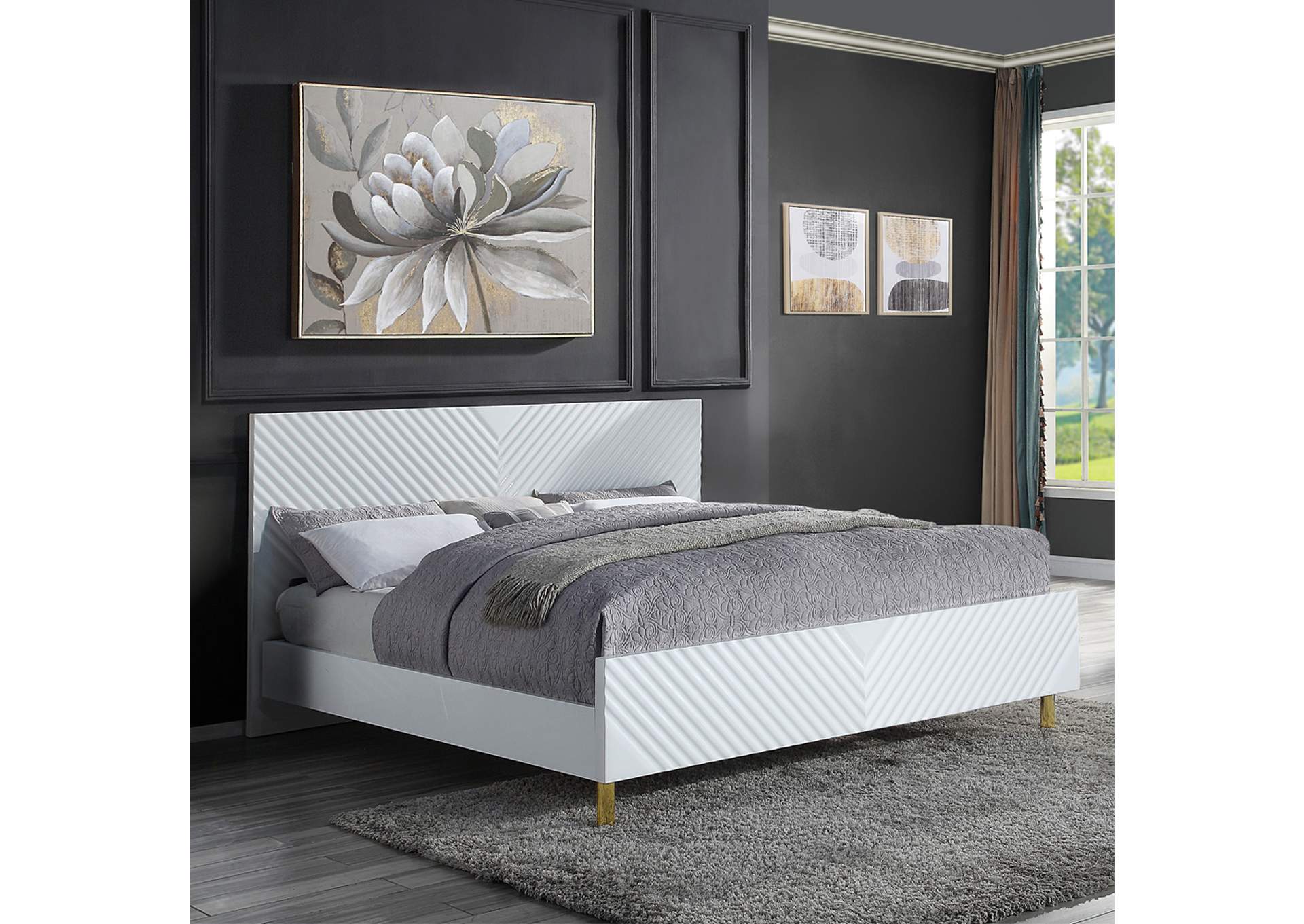 Gaines Queen Bed