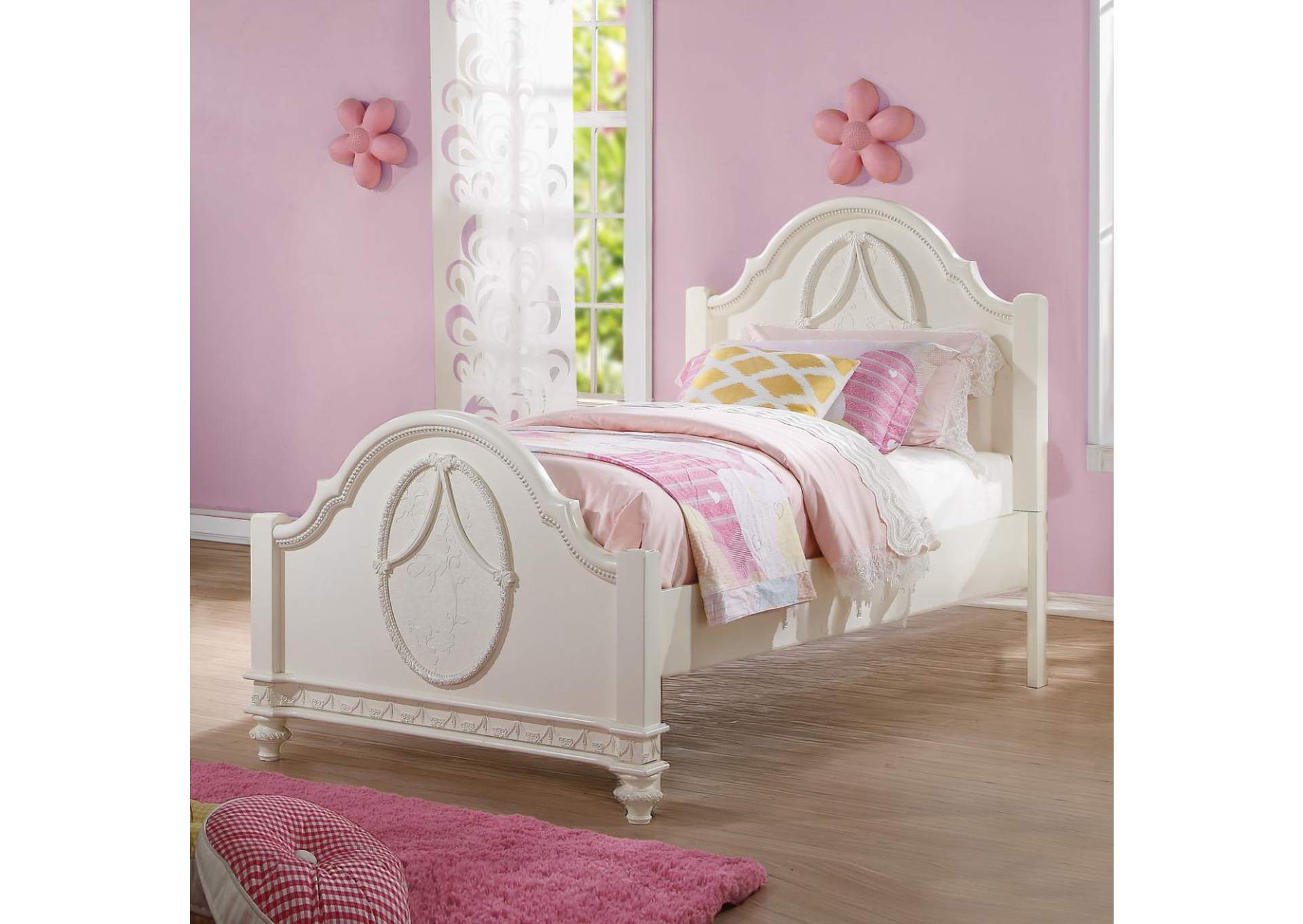 Dorothy Twin Post Bed image 10