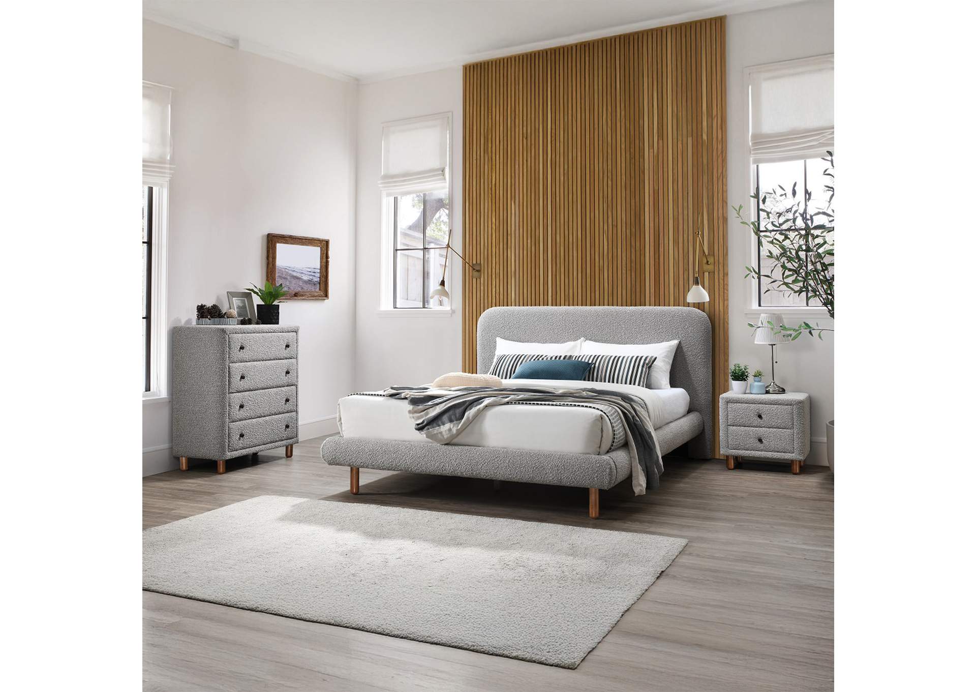 Cleo Ek Bed
