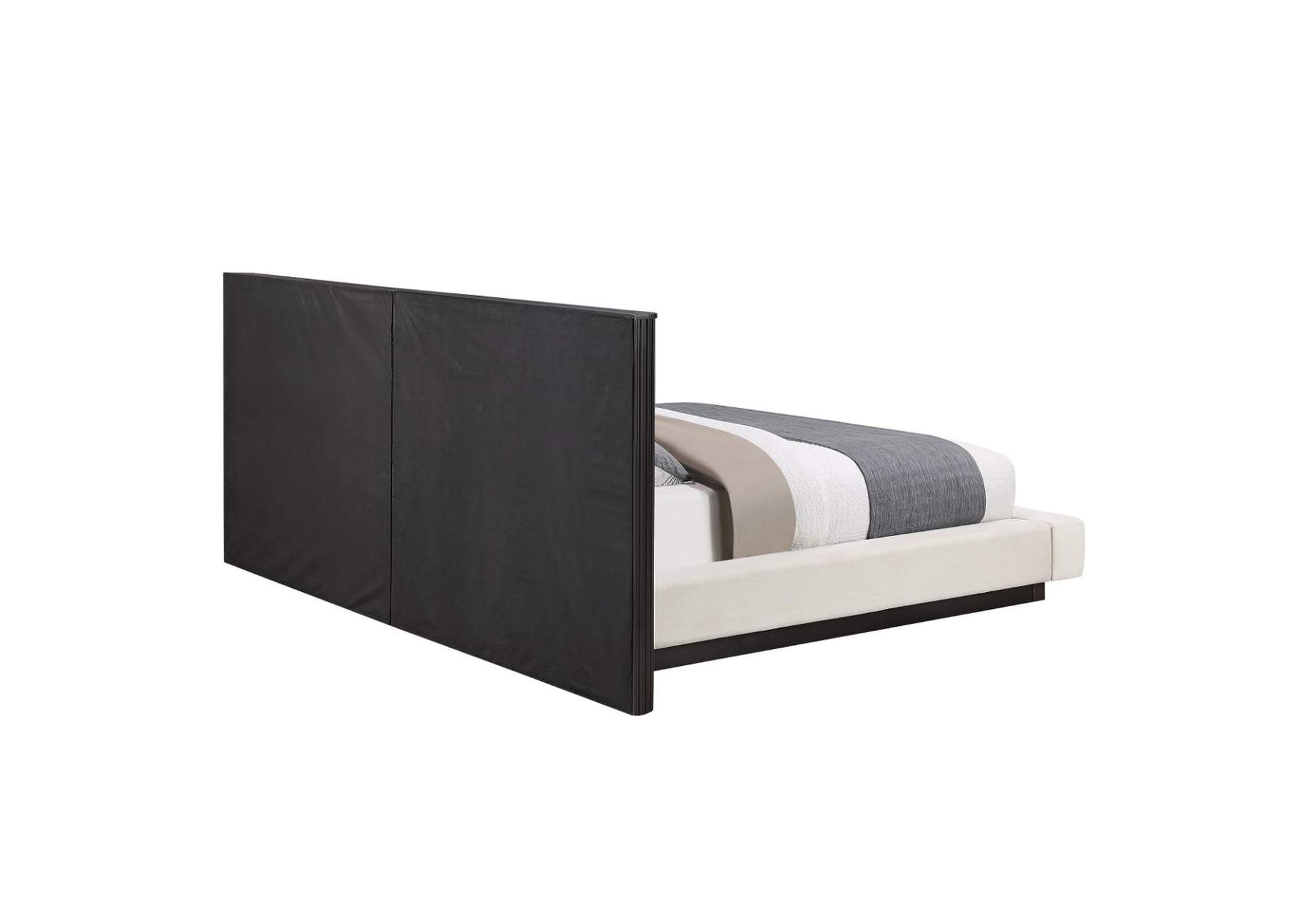 Clayten Queen Bed image 7
