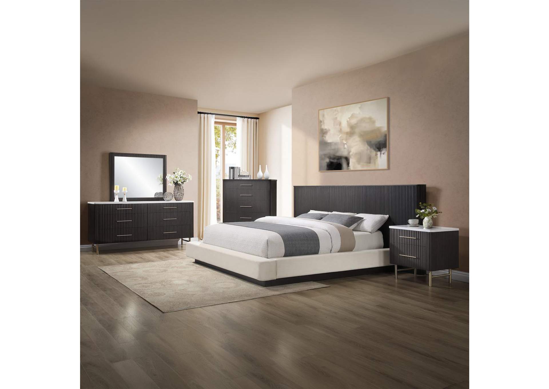 Clayten Queen Bed image 3