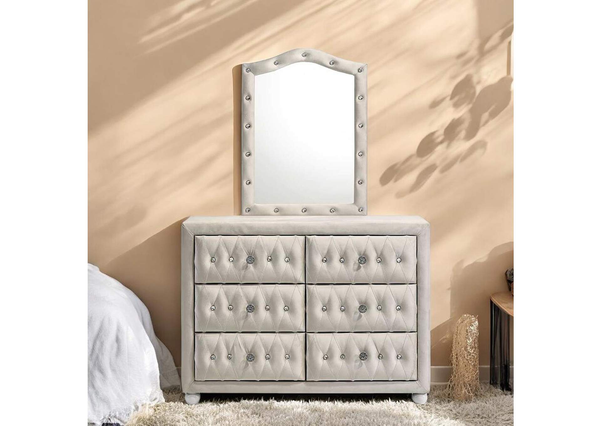 Reggie Mirror image 6