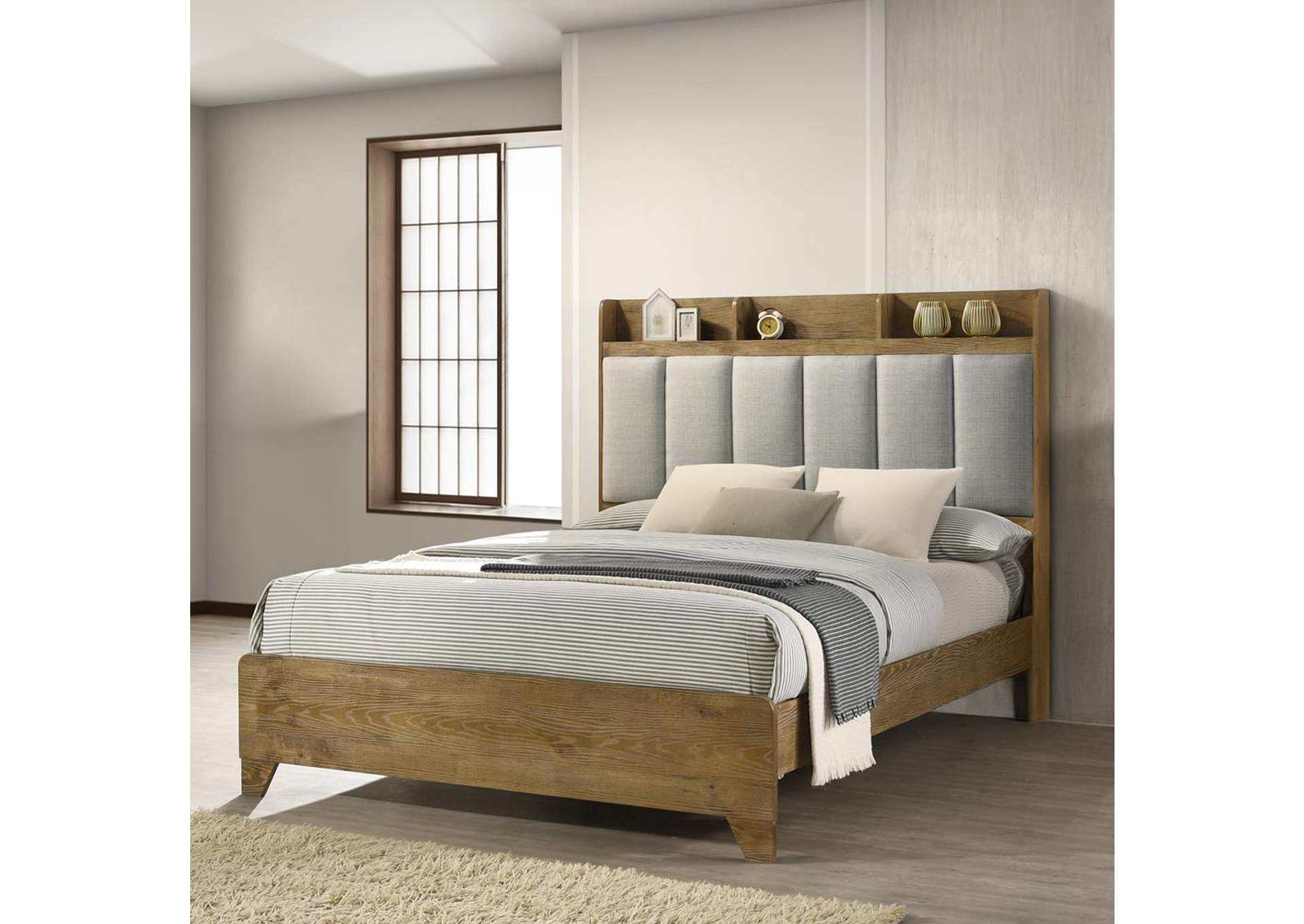 Garcia Queen Bed with USB image 1