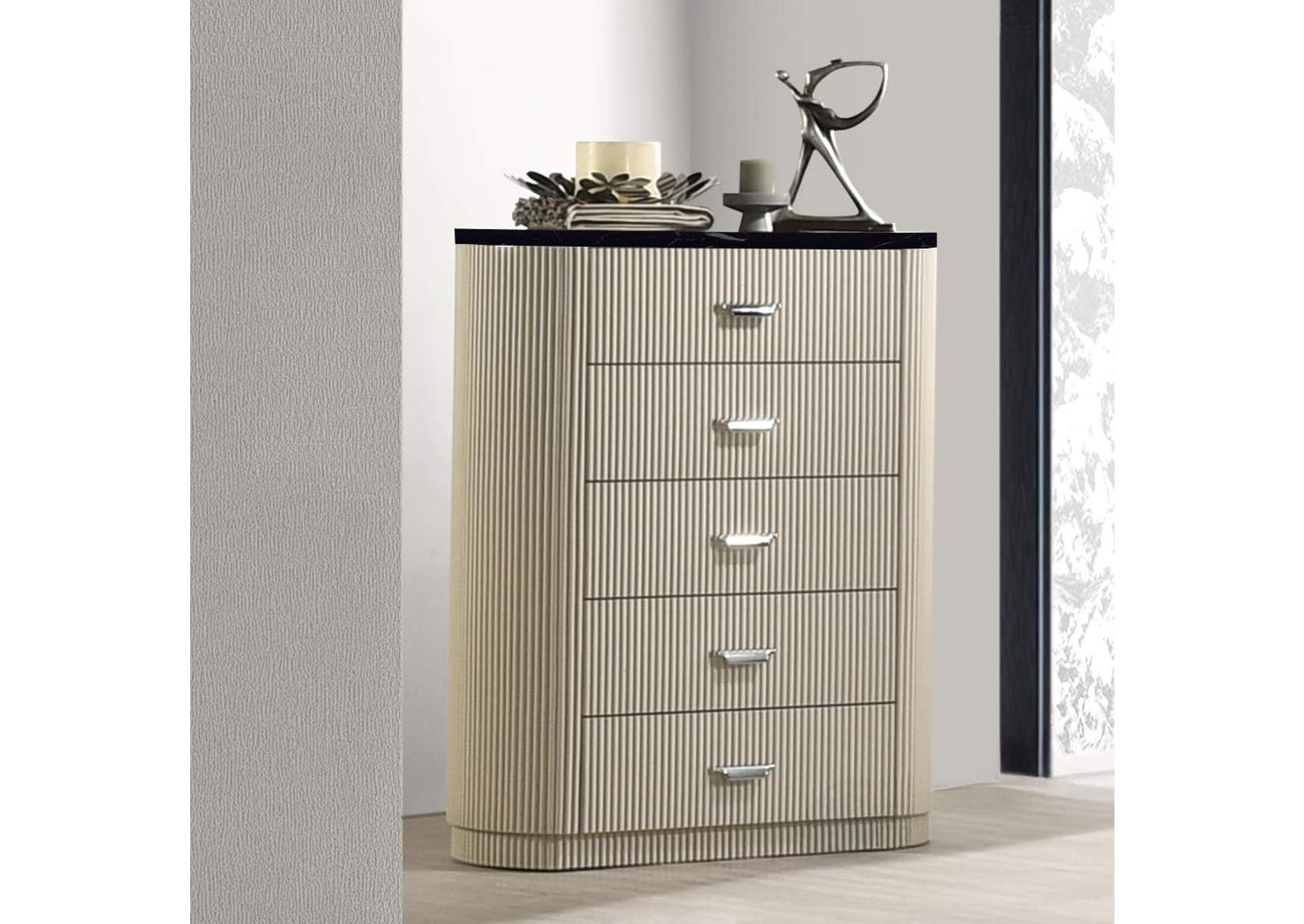 Travonte Chest image 1