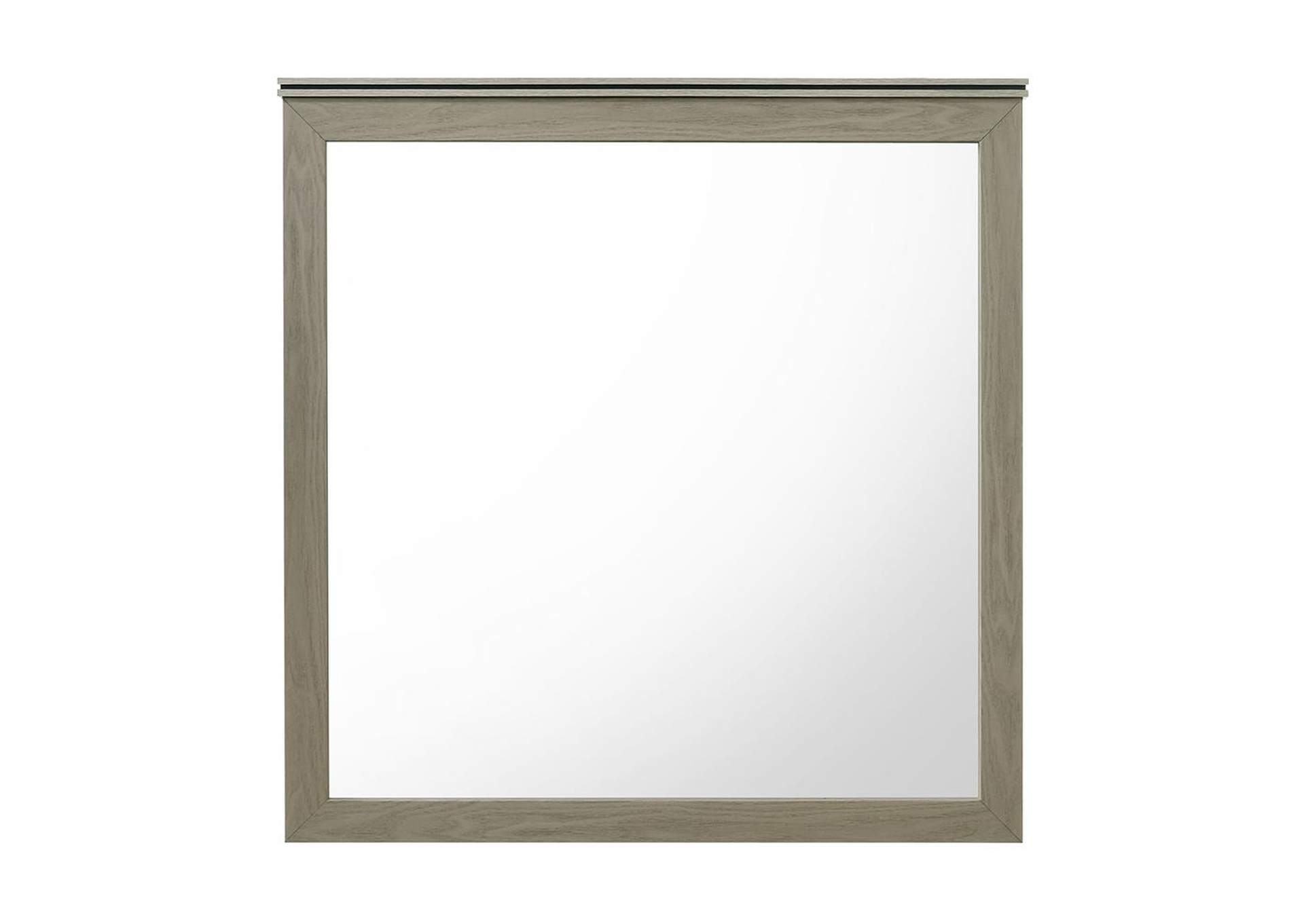 Joanna Mirror image 3