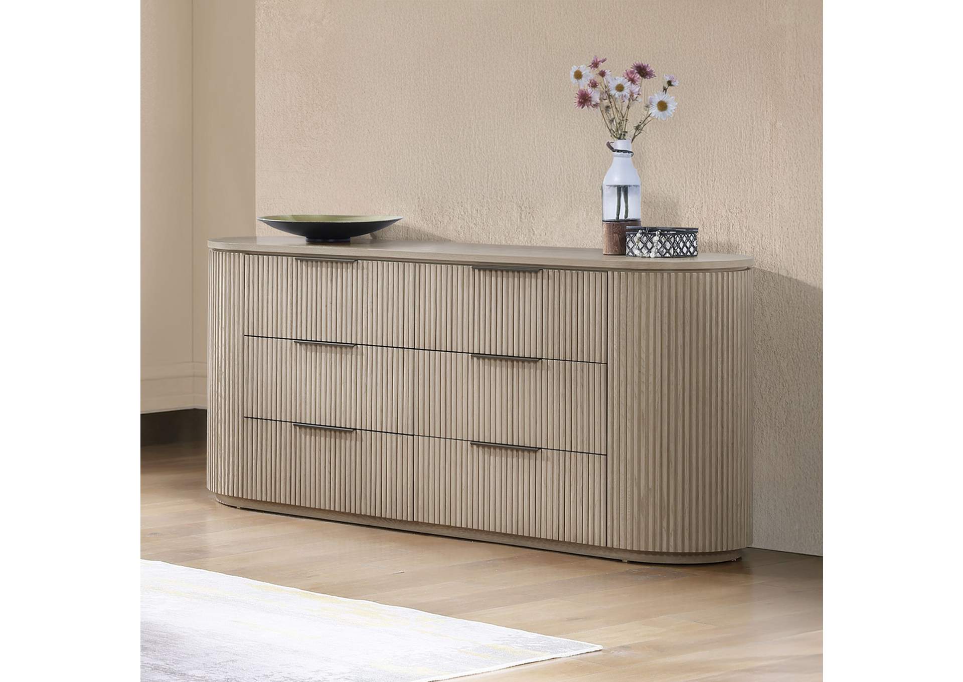 Leanna Dresser image 1
