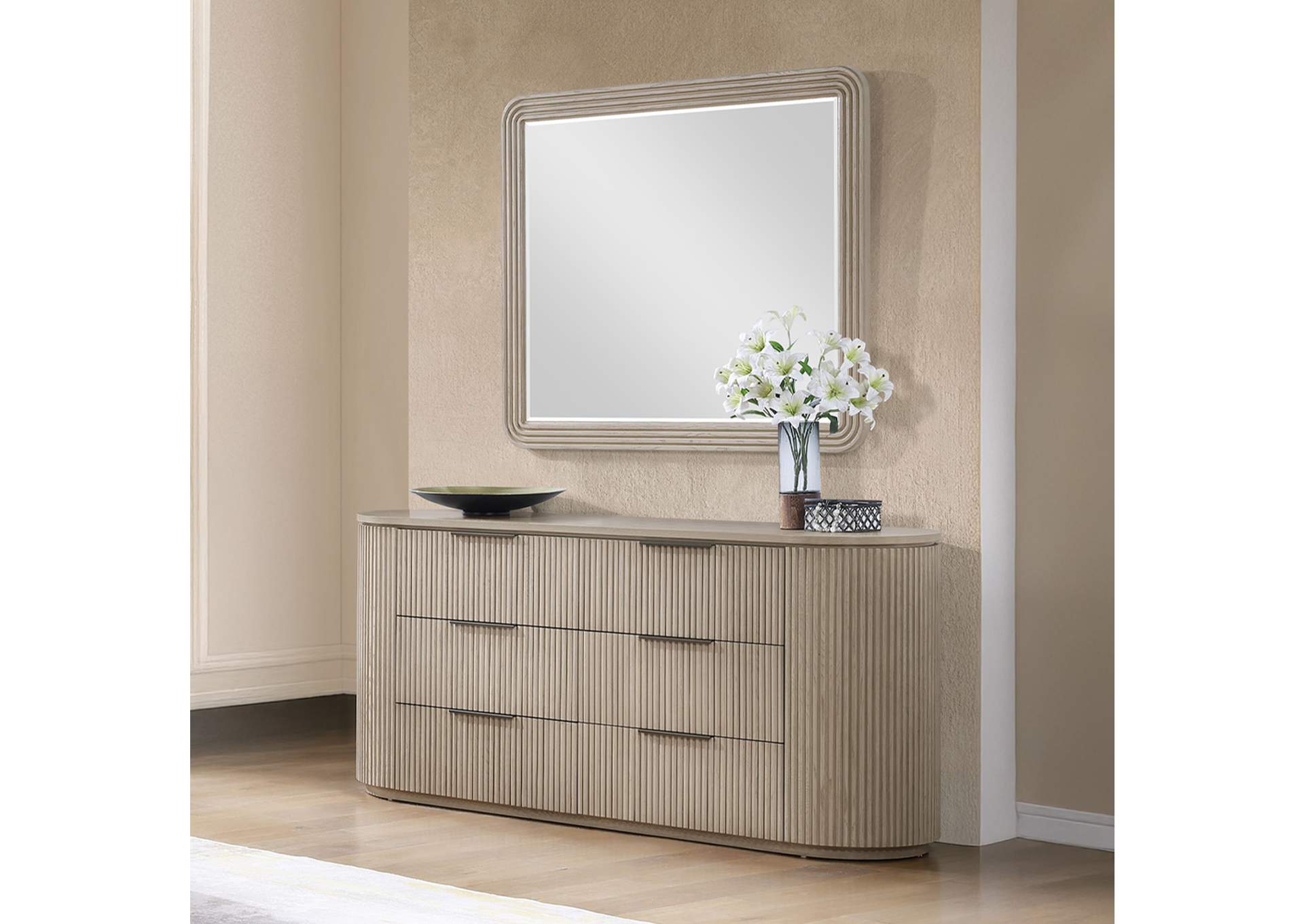 Leanna Dresser image 6