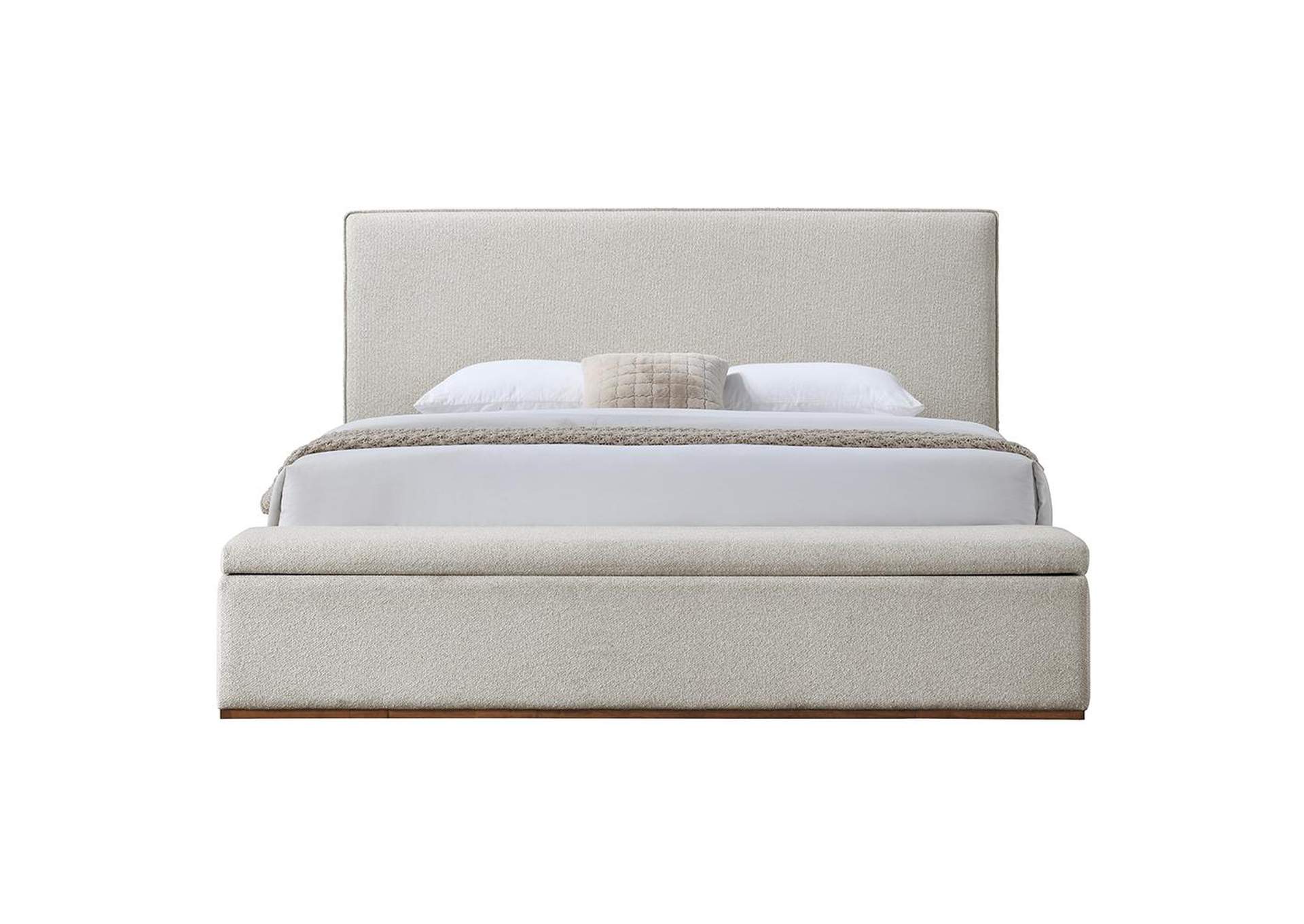 Boxter Eastern King Bed with Storage image 4