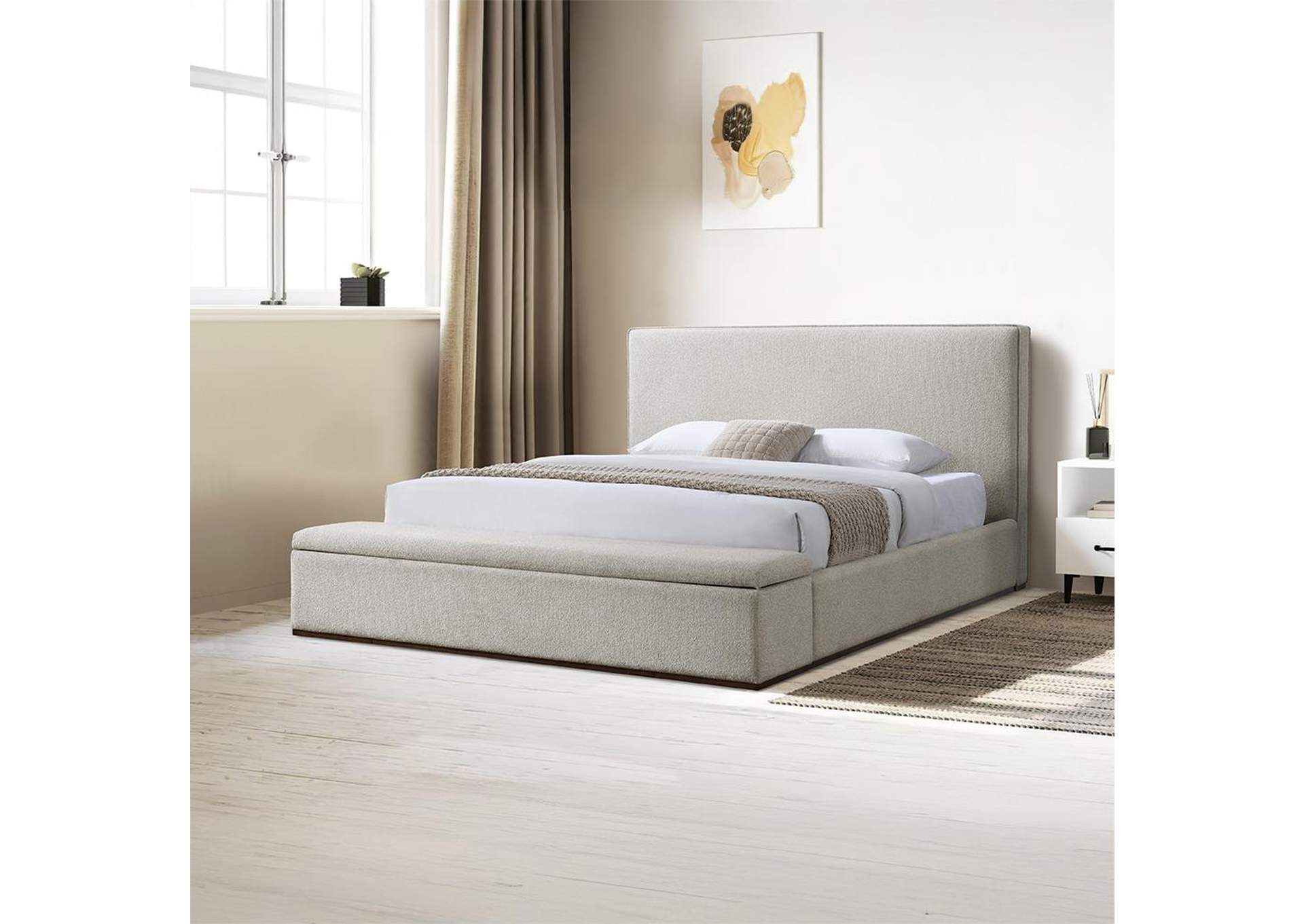 Boxter Eastern King Bed with Storage image 1