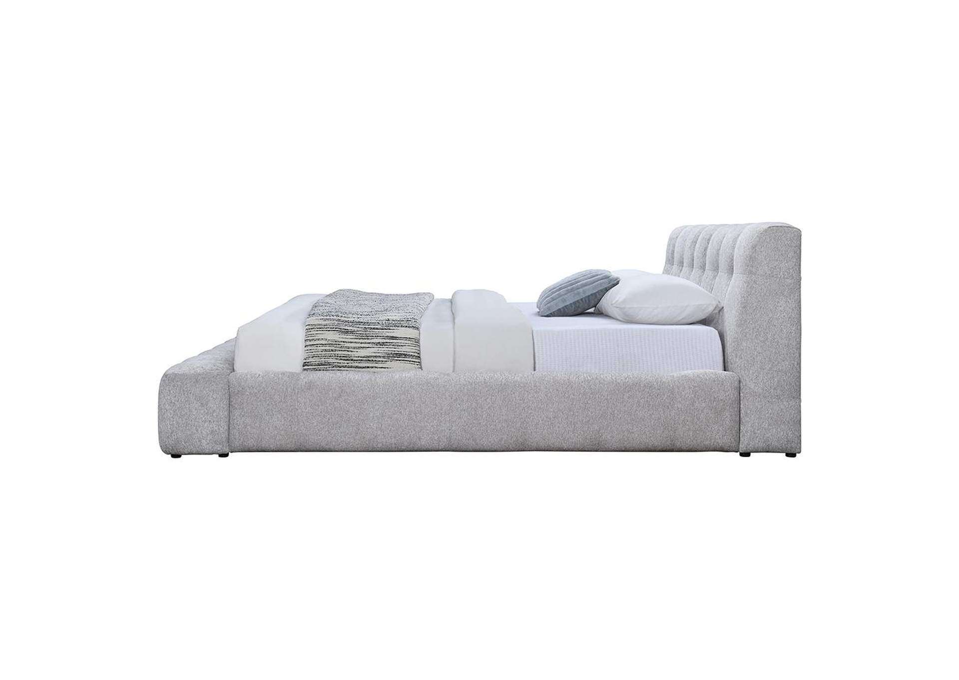 Hannah Eastern King Bed image 5