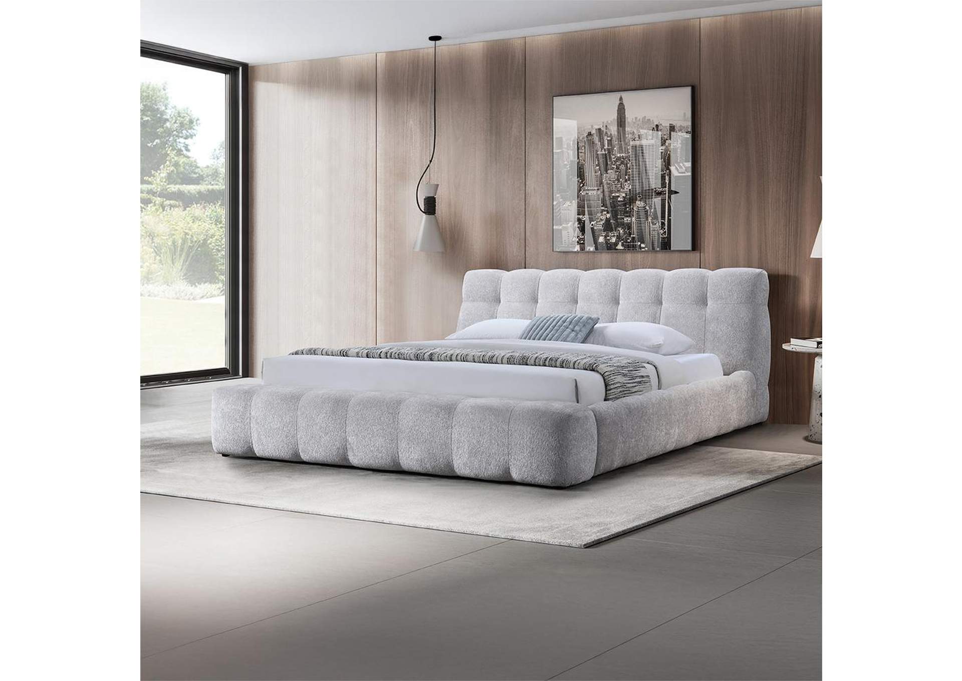 Hannah Queen Bed image 1