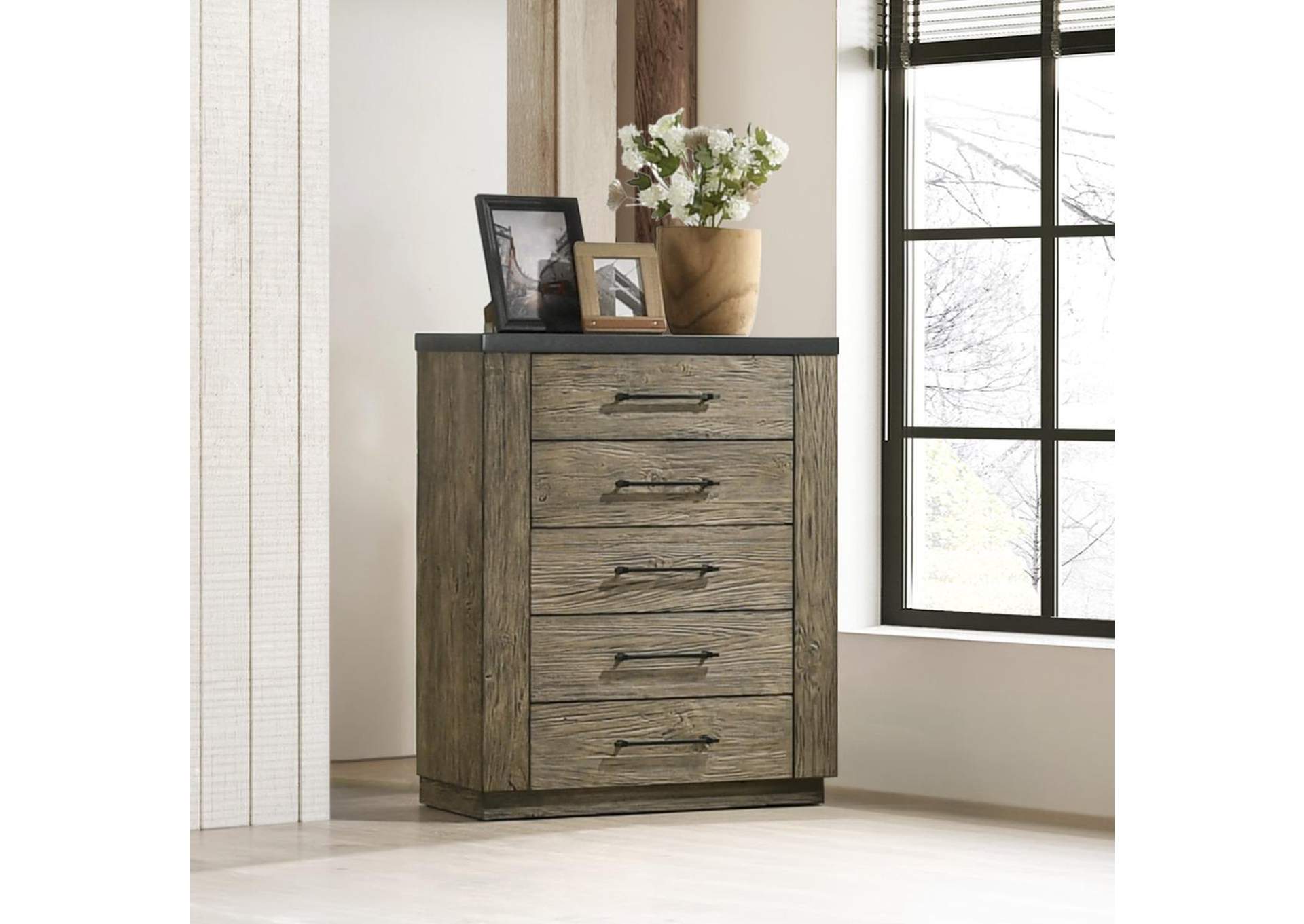 Lance Chest image 1