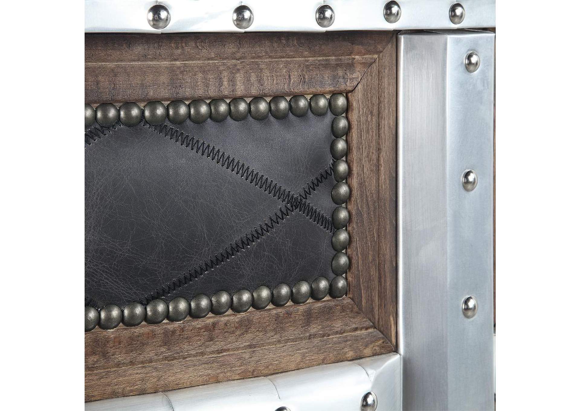 Rahma Bar Table image 12