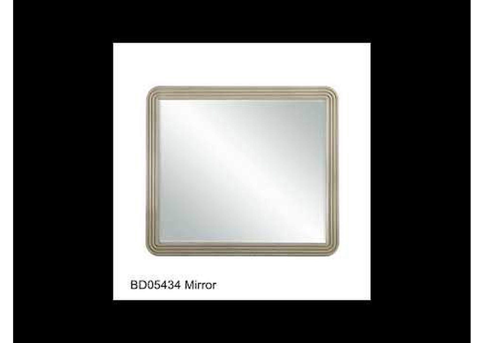 Leanna Mirror image 7