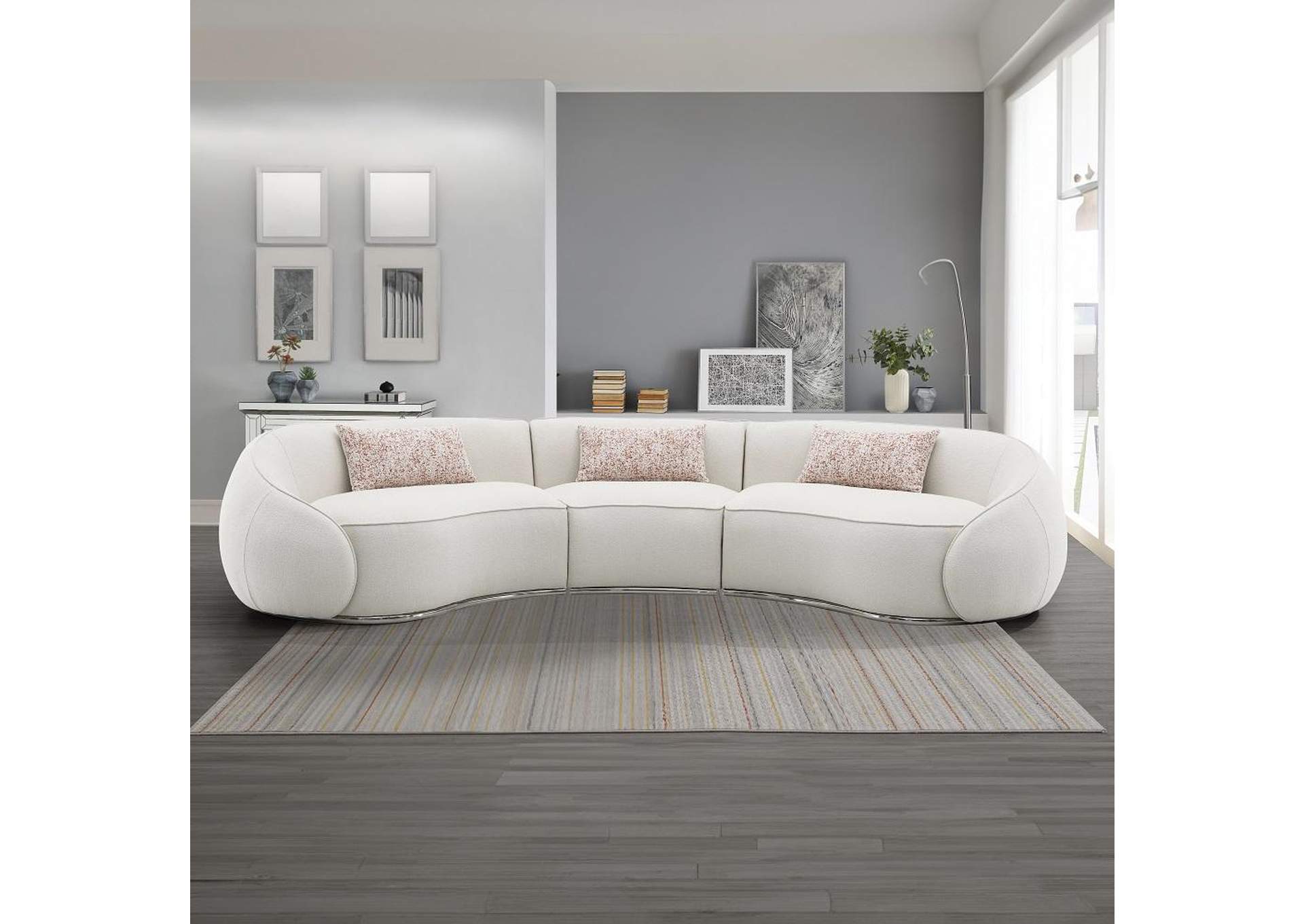Sahara Sectional Sofa with 3 Pillows image 1