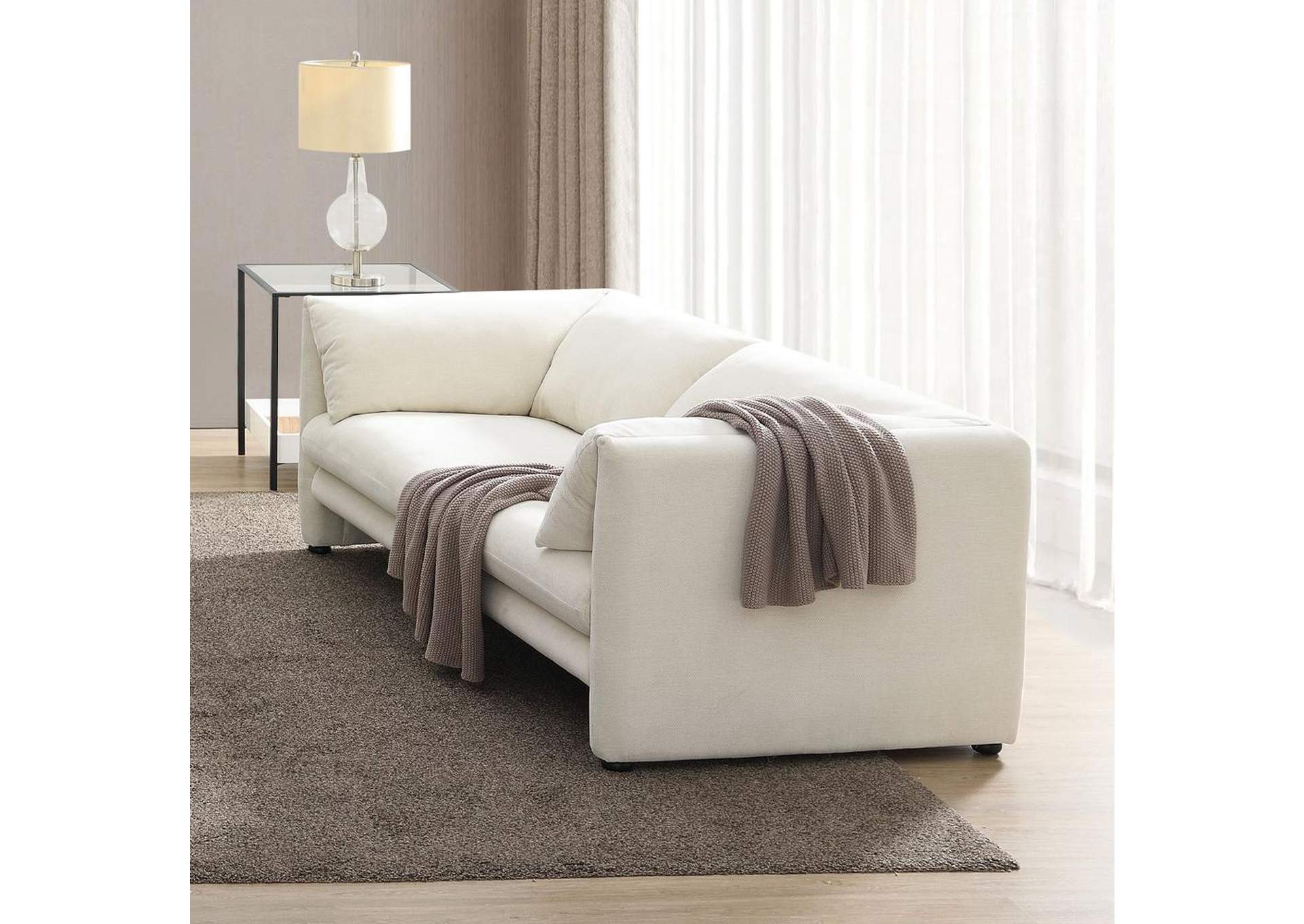 Jaeda Loveseat image 1