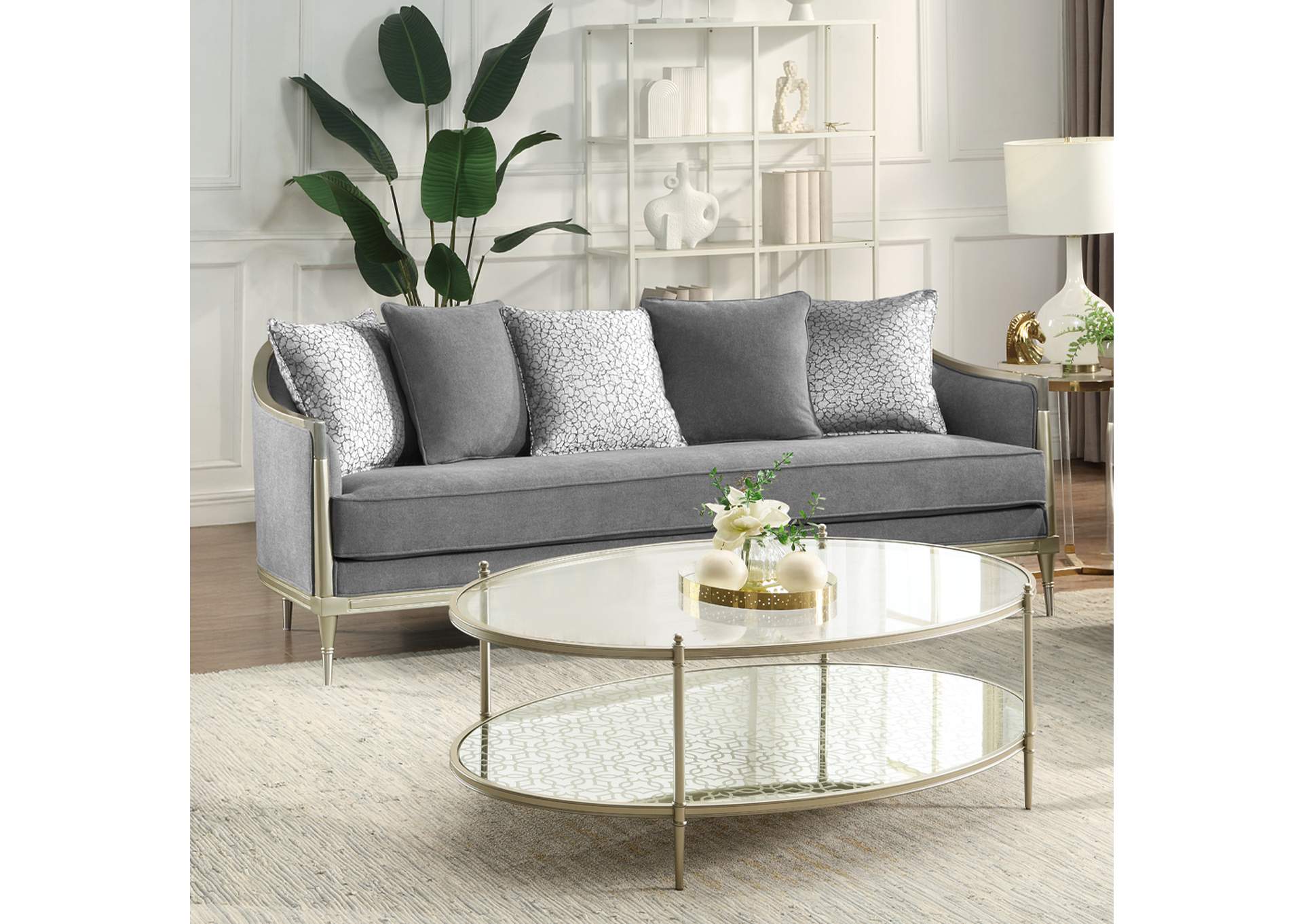 Fernando Sofa with 5 Pillows image 1