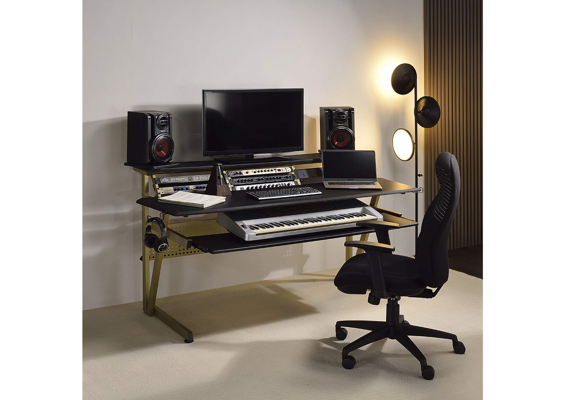 Saida Music Desk image 1