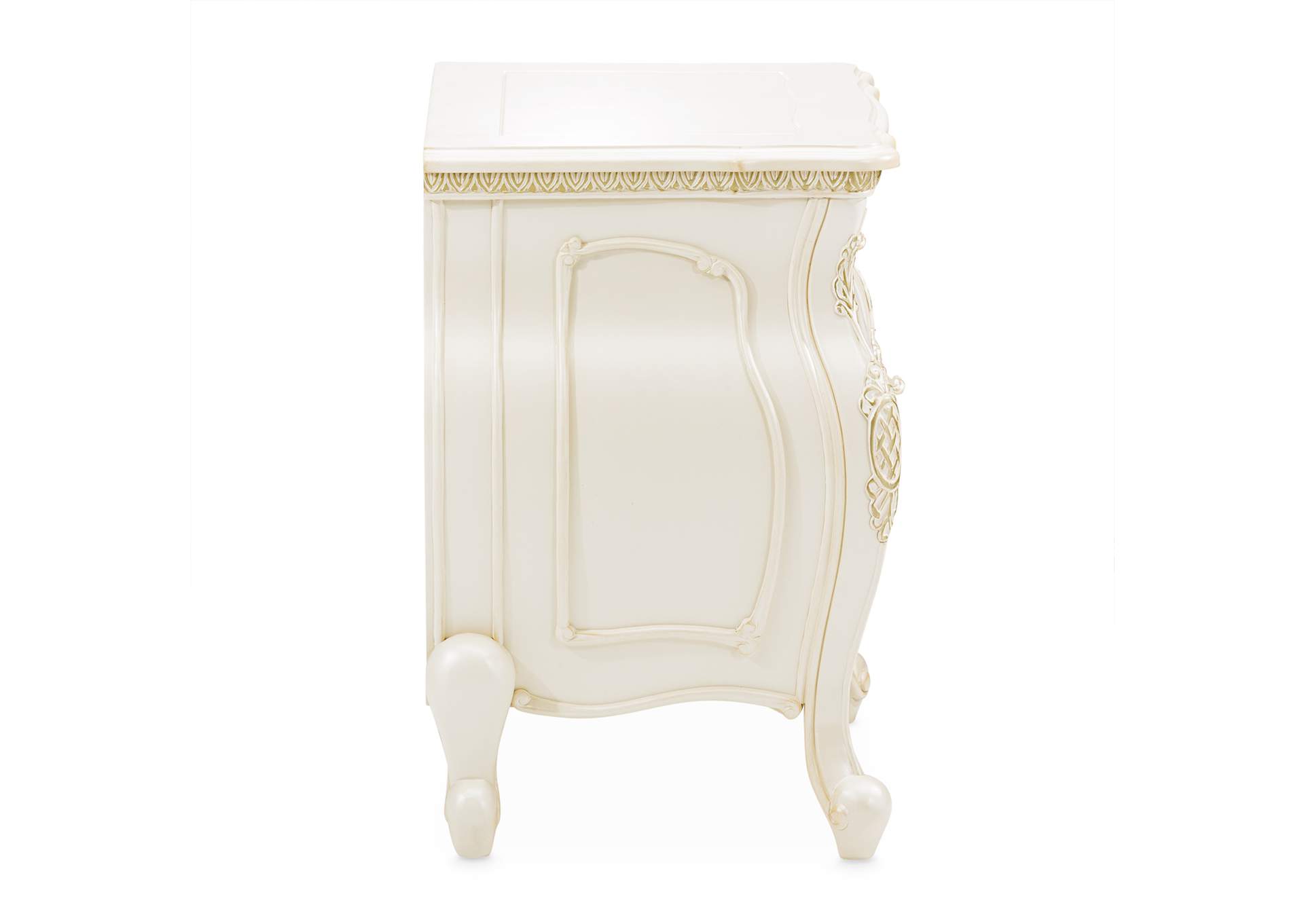 Malibu Crest Round Chairside Table - Chardonnay
