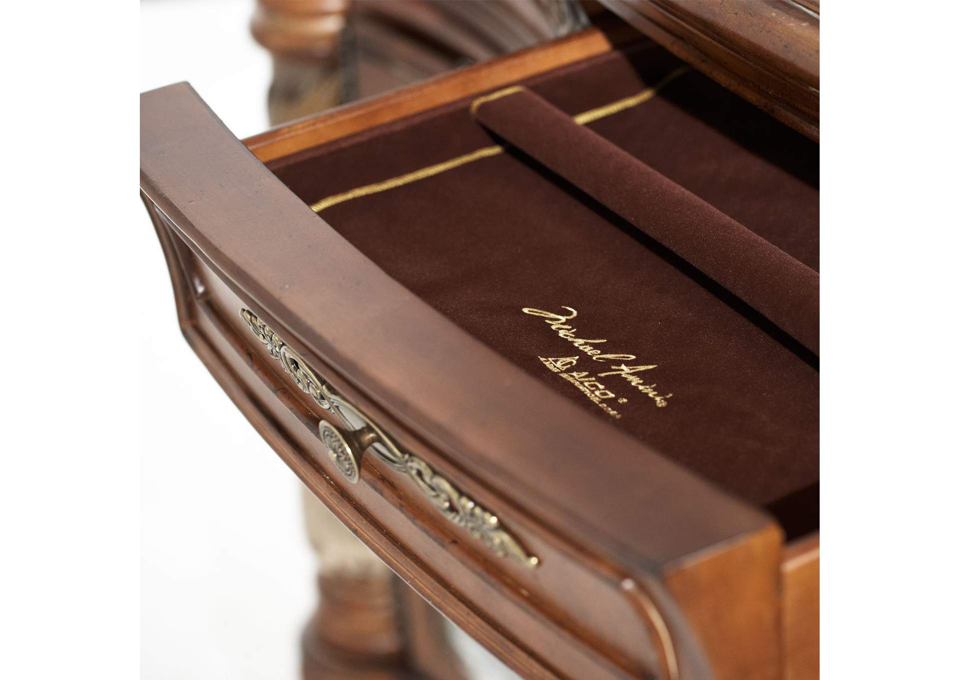 Villa Valencia Sideboard - Classic Chestnut image 6