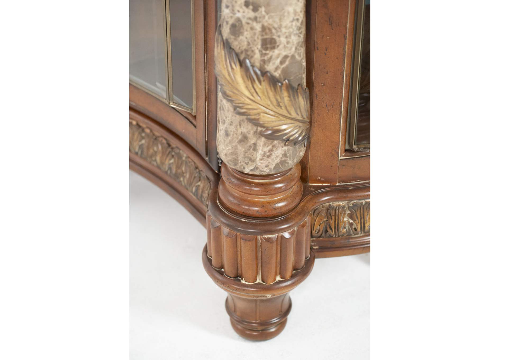 Villa Valencia Sideboard - Classic Chestnut image 7