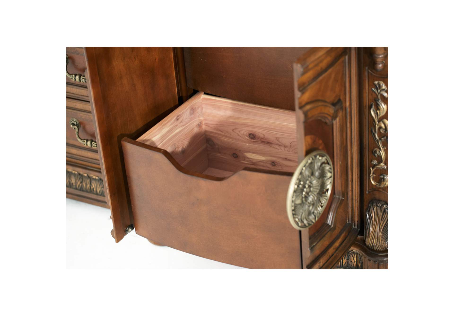 Villa Valencia Dresser with Mirror - Classic Chestnut image 10