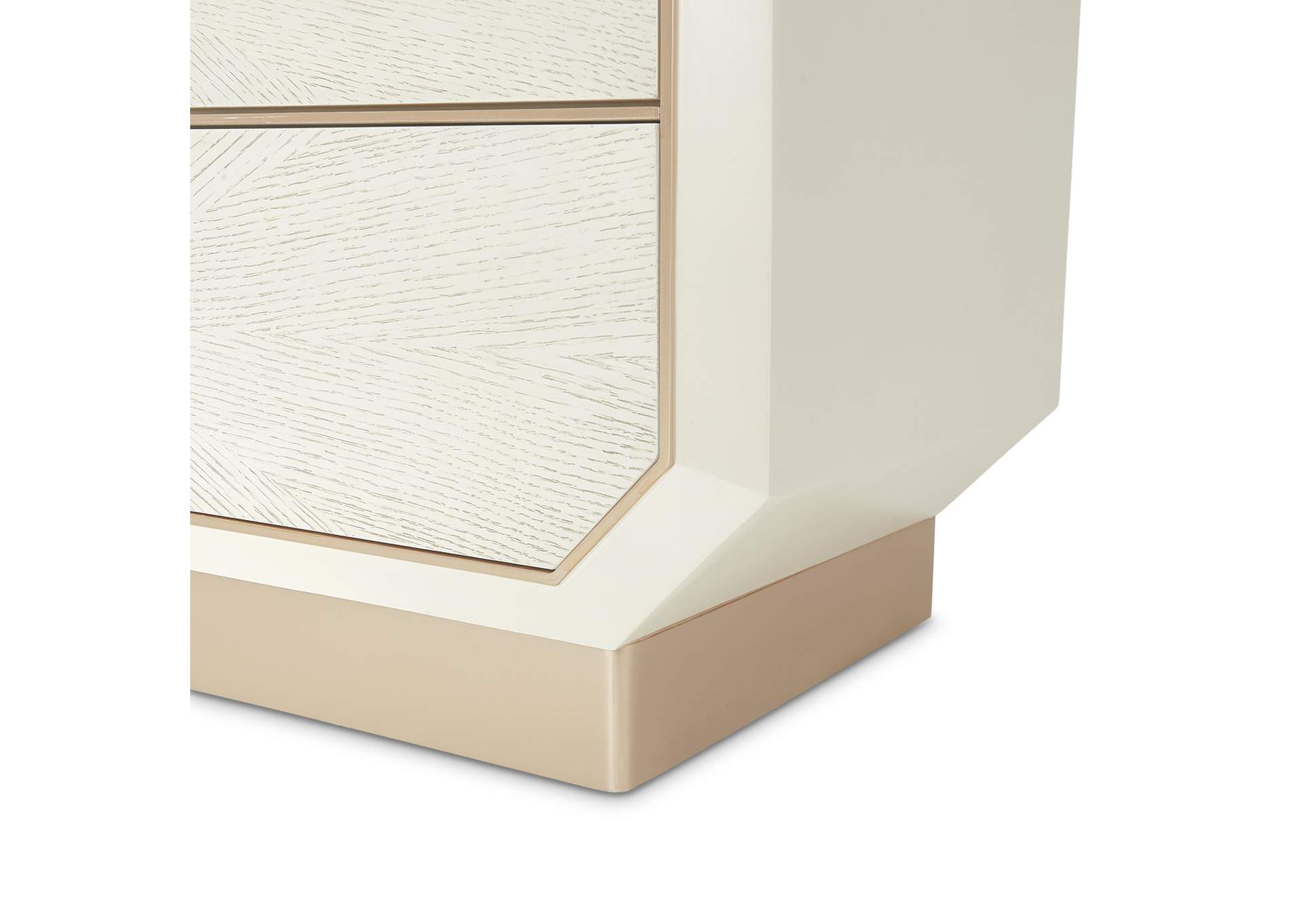 La Rachelle Five-Drawer Chest - Champagne image 8