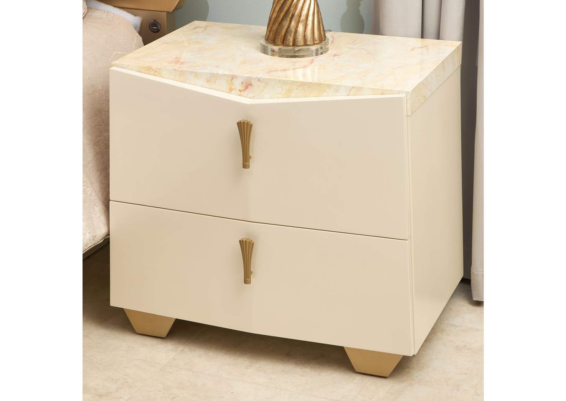 Fantosini Nightstand - Creamy Pearl image 1