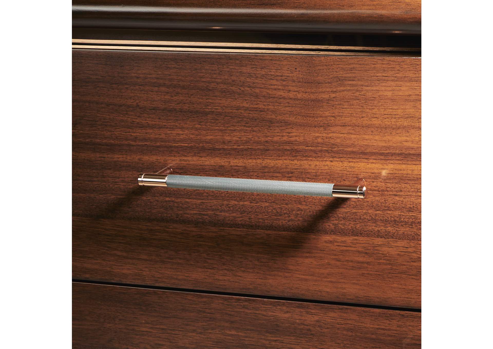 Mason Park 5-Drawer Gentlemen's Chest - Umber image 11