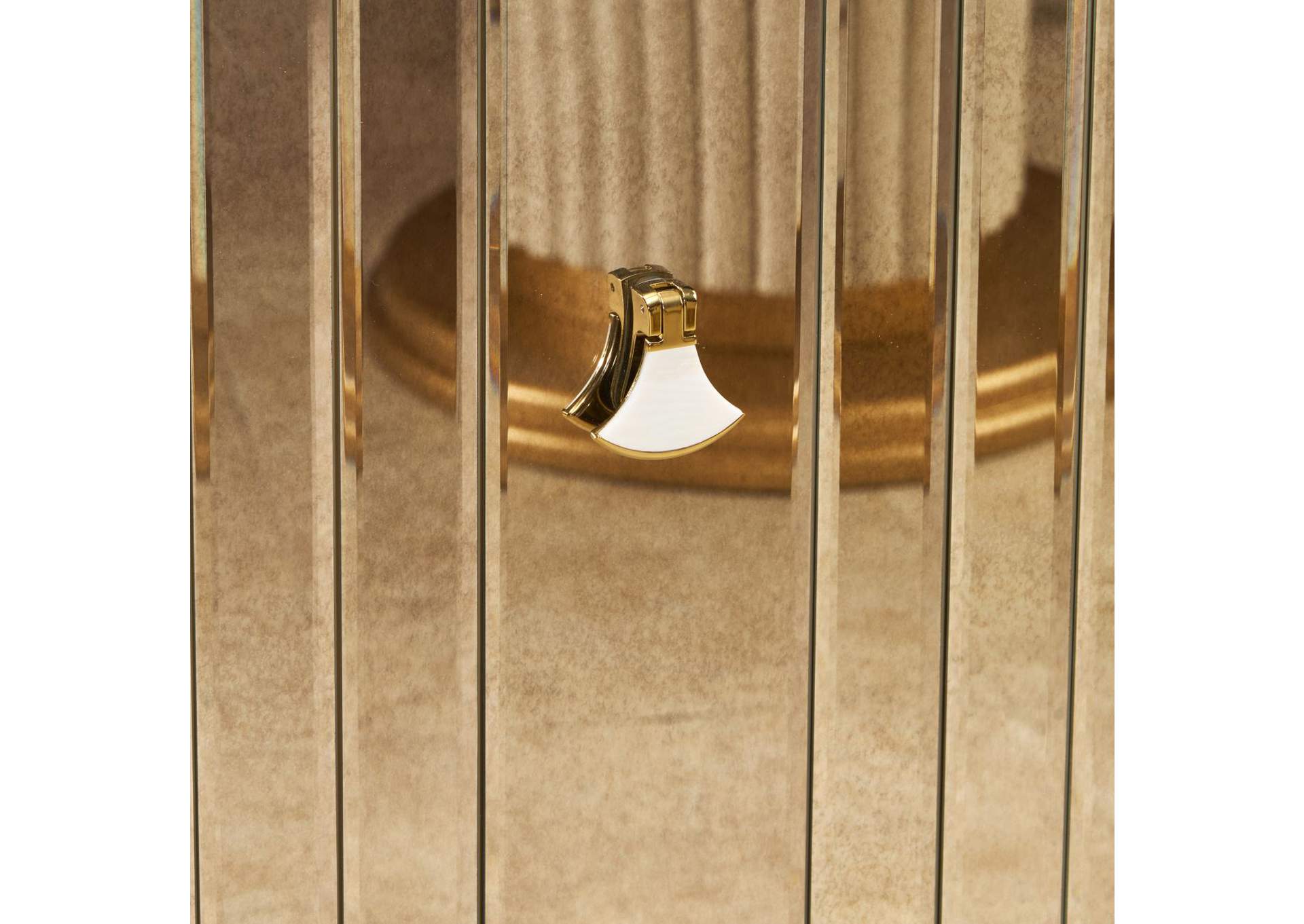 Scotts Square Sideboard with Wall Mirror - Light Champagne image 4