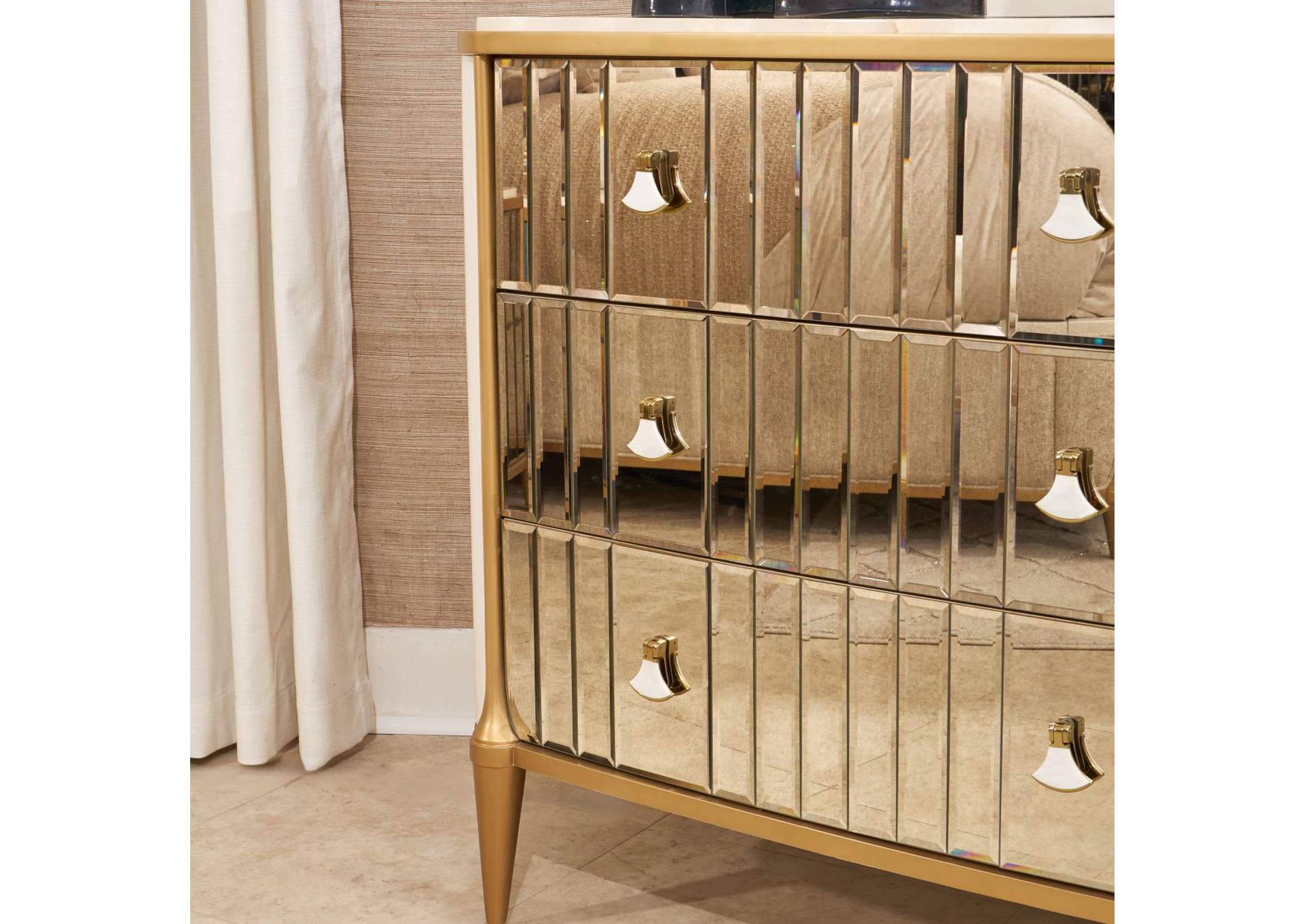 Scotts Square Dresser with Mirror - Light Champagne image 8