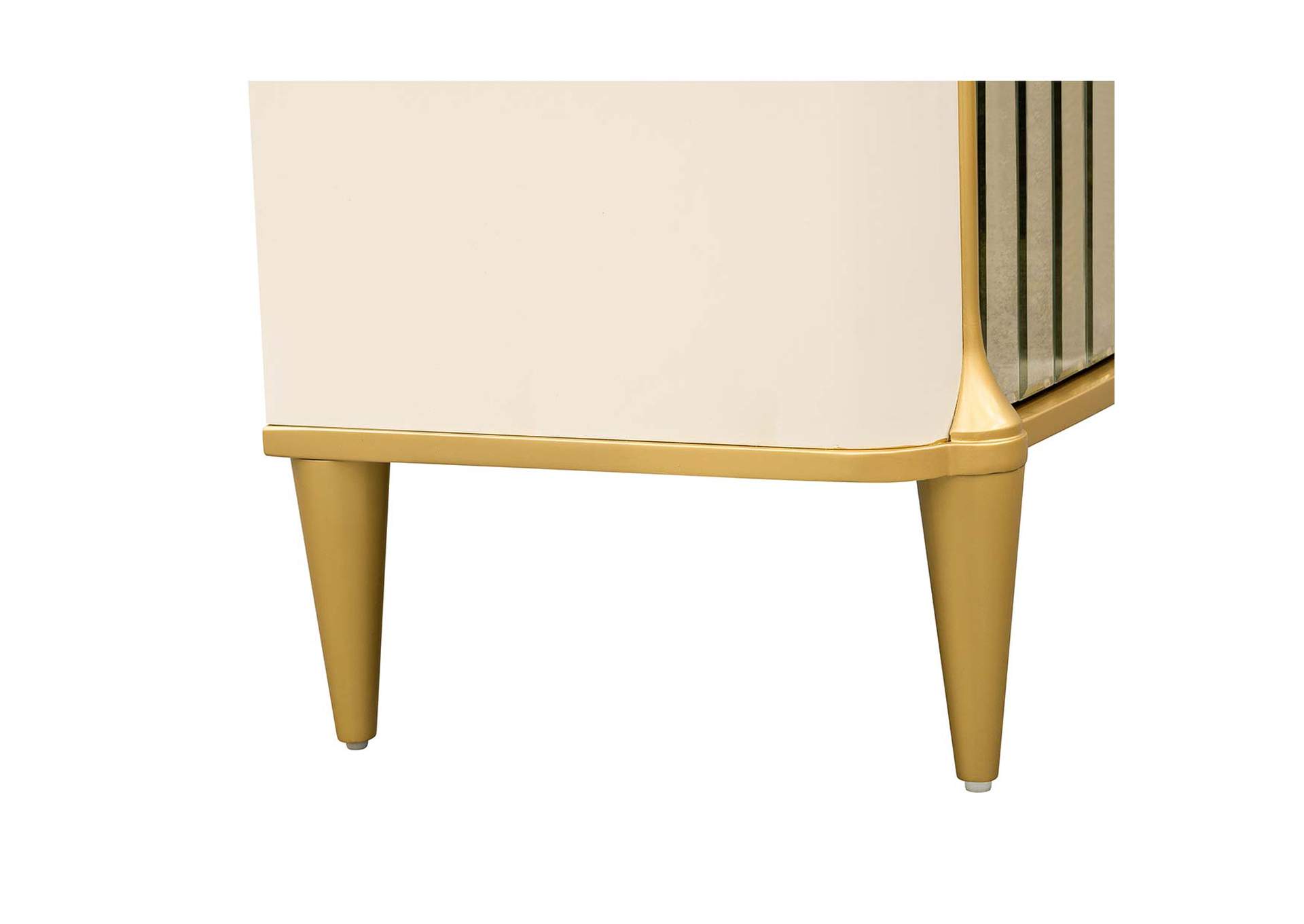 Scotts Square 5-Drawer Chest - Light Champagne image 7