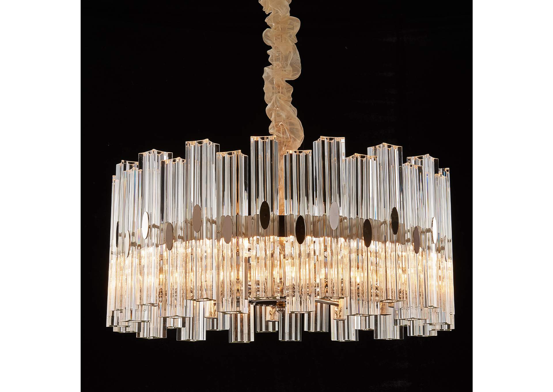 Balcony Ten-Light Round Chandelier image 1