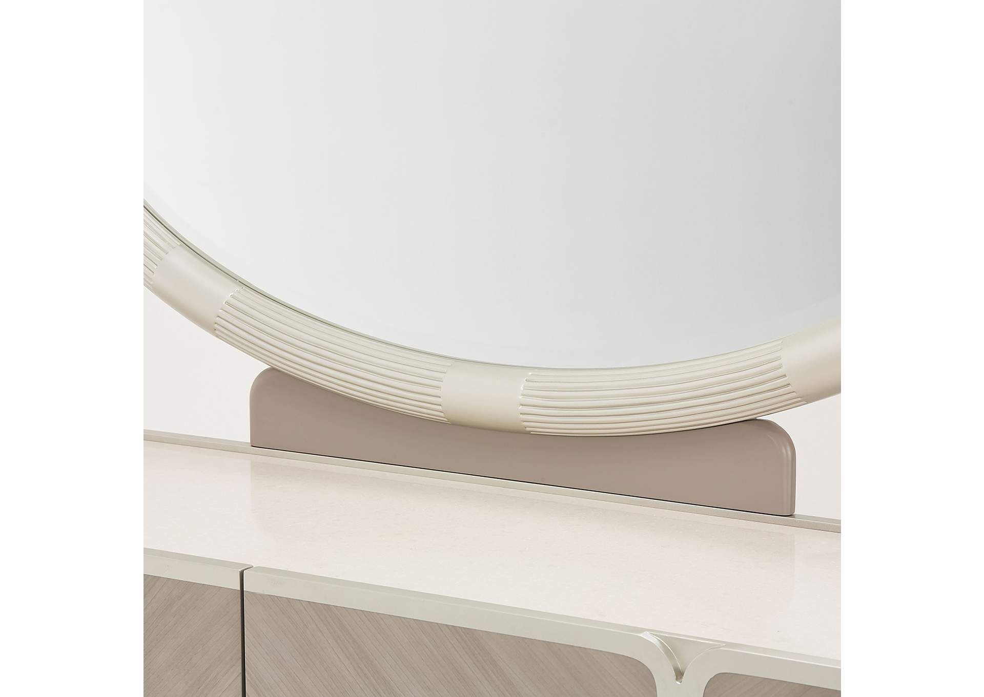Lanterna Dresser and Mirror - Silver Mist