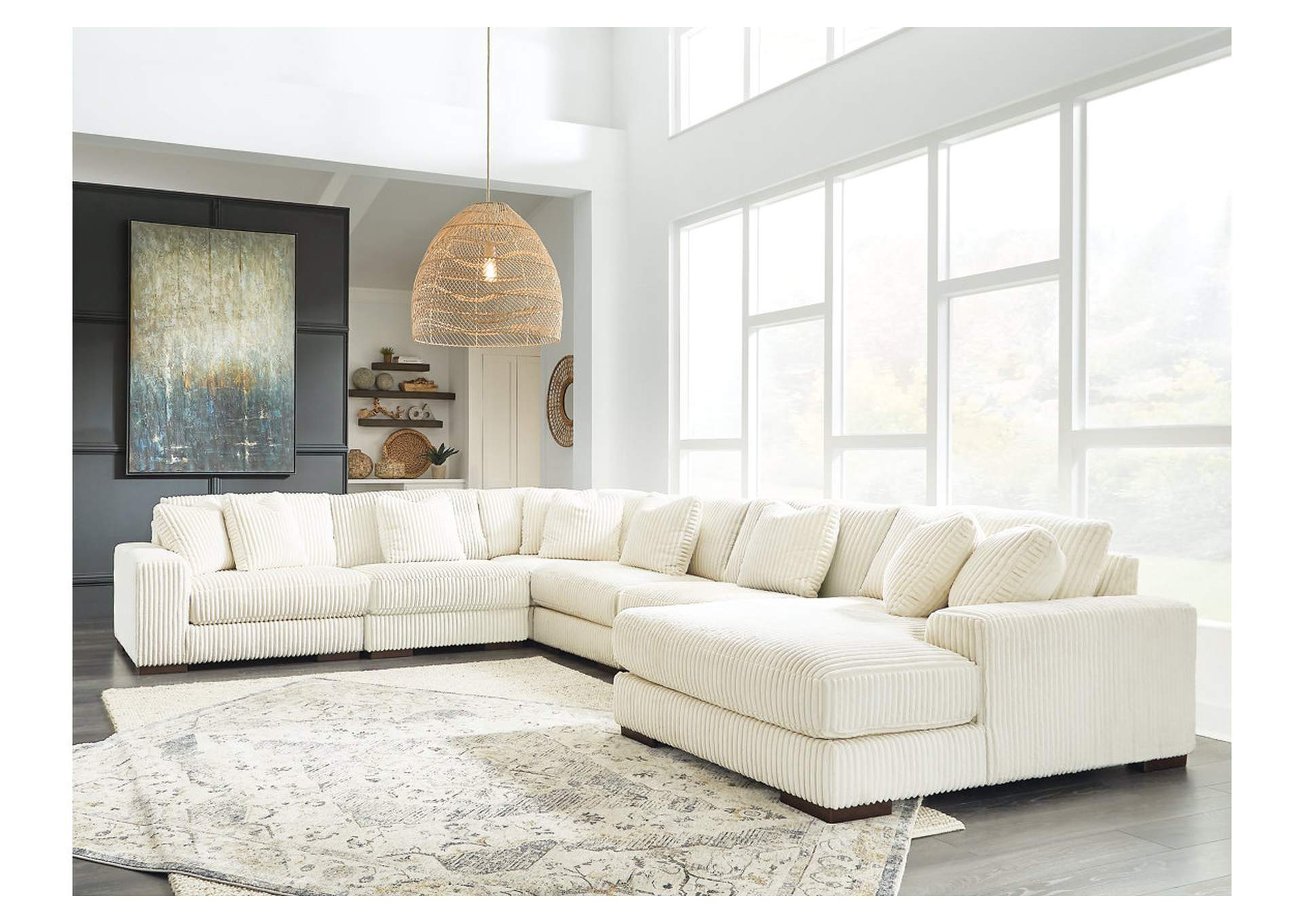 Lindyn 6-Piece Sectional with Chaise image 5