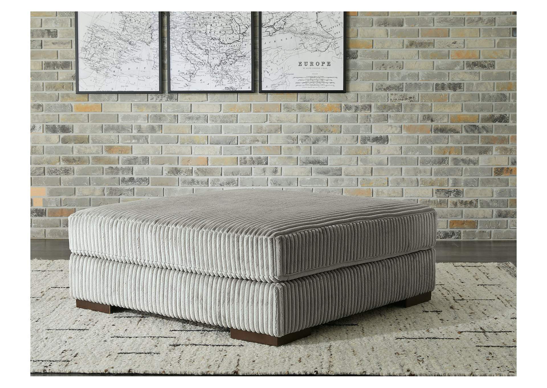 Lindyn Oversized Accent Ottoman image 9