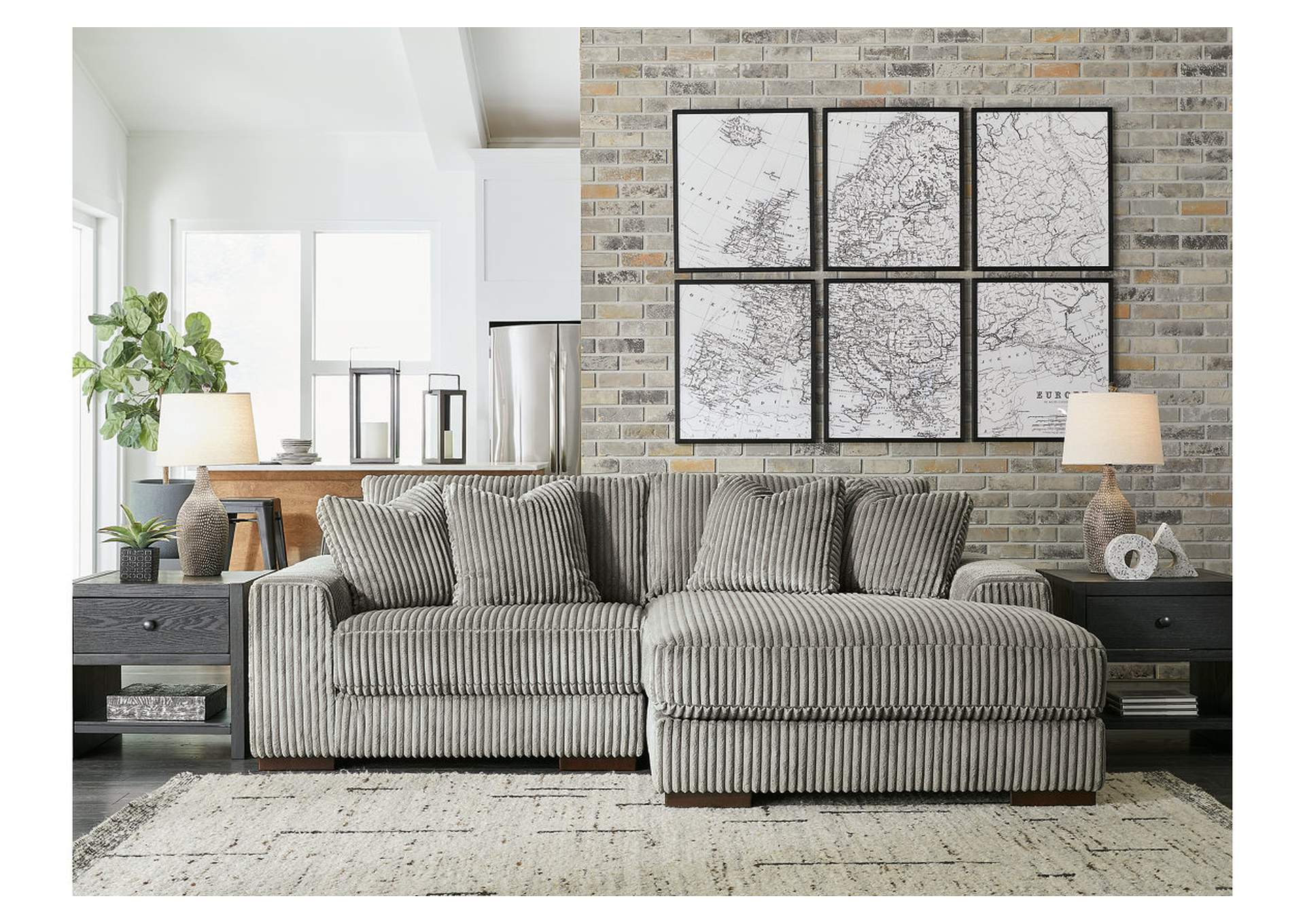 Lindyn 2-Piece Sectional with Chaise image 10