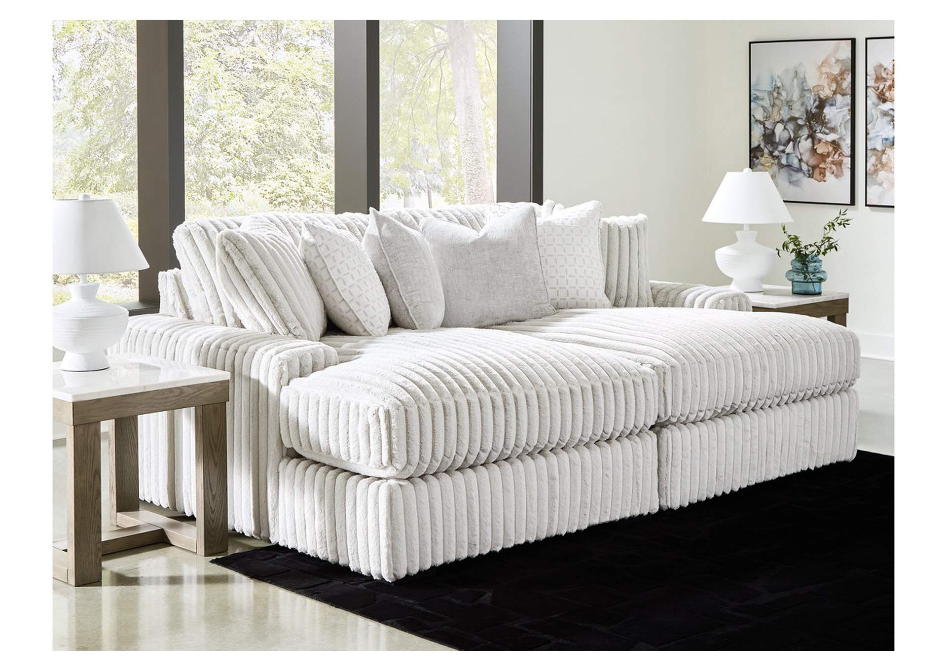 Stupendous Super Chaise image 1