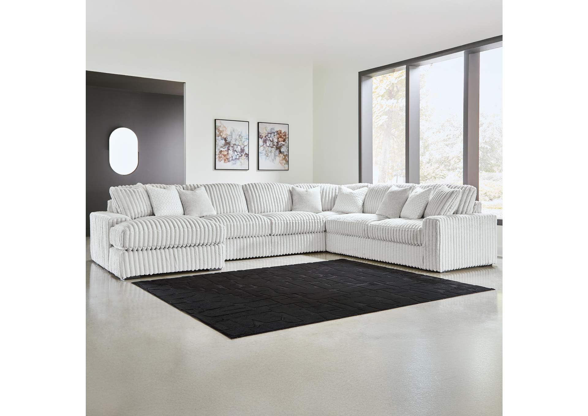 Stupendous 5-Piece Sectional with Chaise image 3