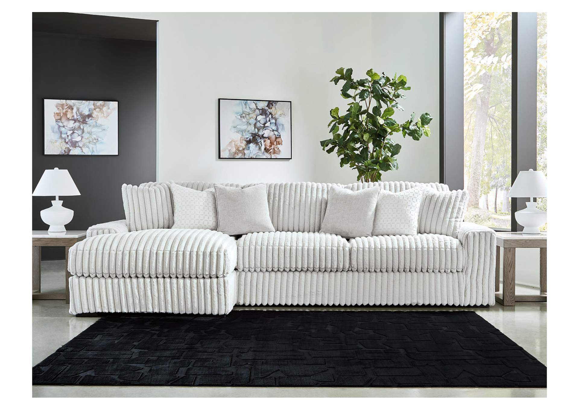 Stupendous 2-Piece Sectional with Chaise image 3