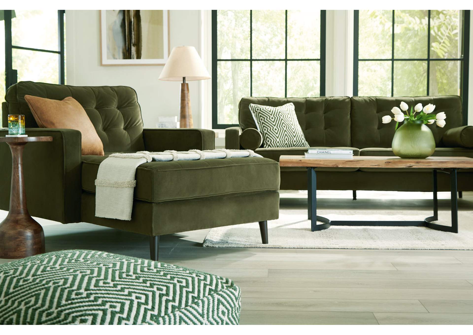 Reveon Lakes Chaise image 8