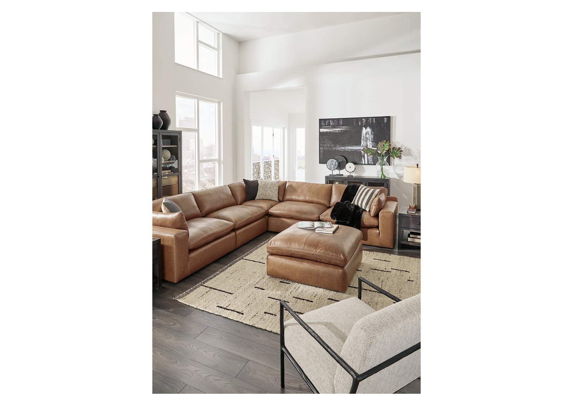 Emilia 5-Piece Sectional image 10