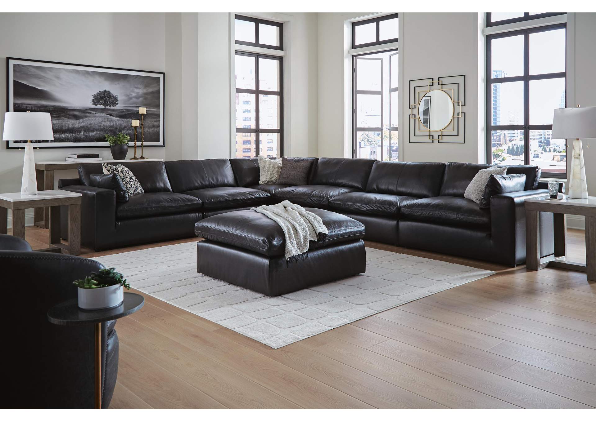 Emilia 6-Piece Sectional image 3