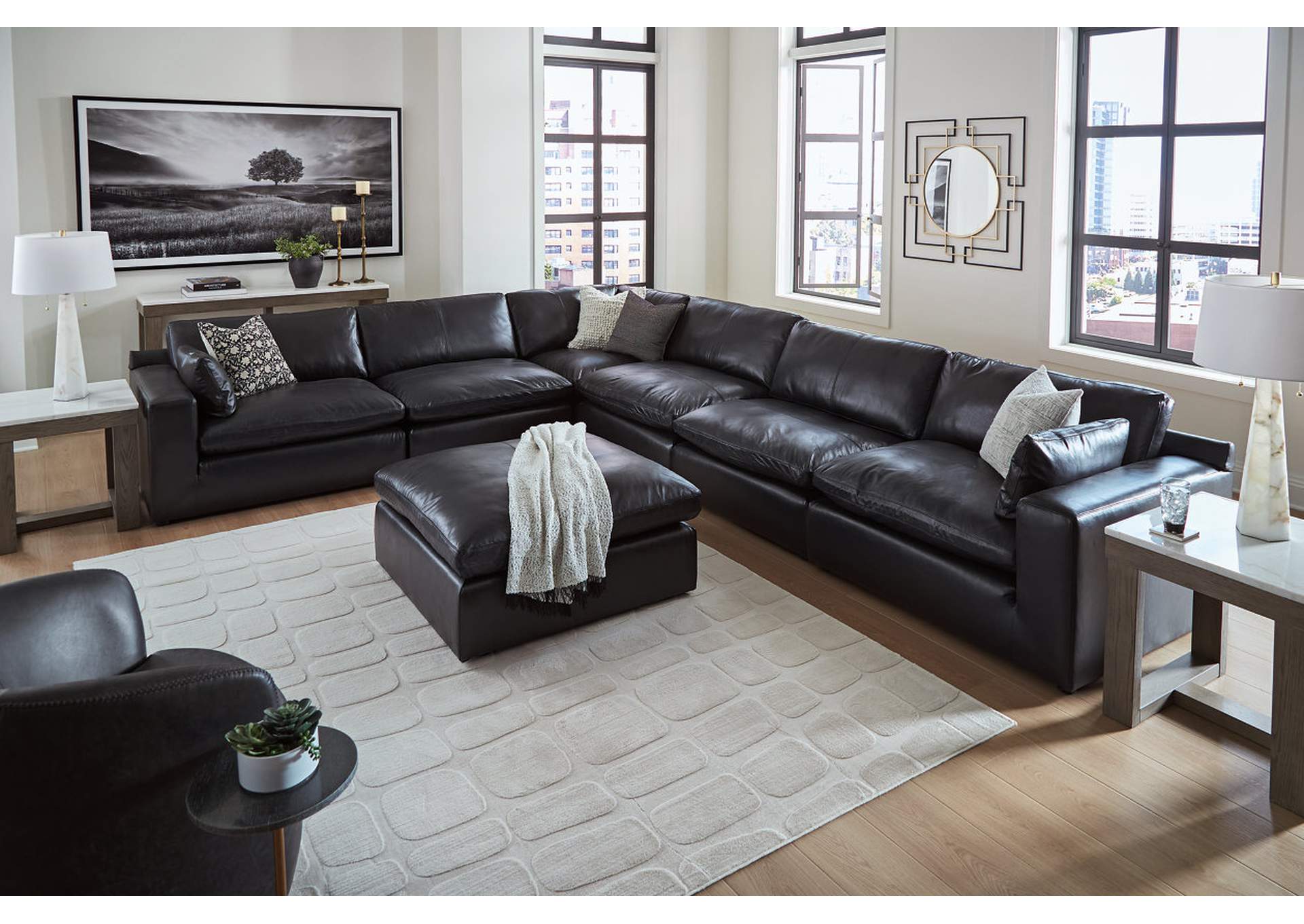 Emilia 6-Piece Sectional image 3