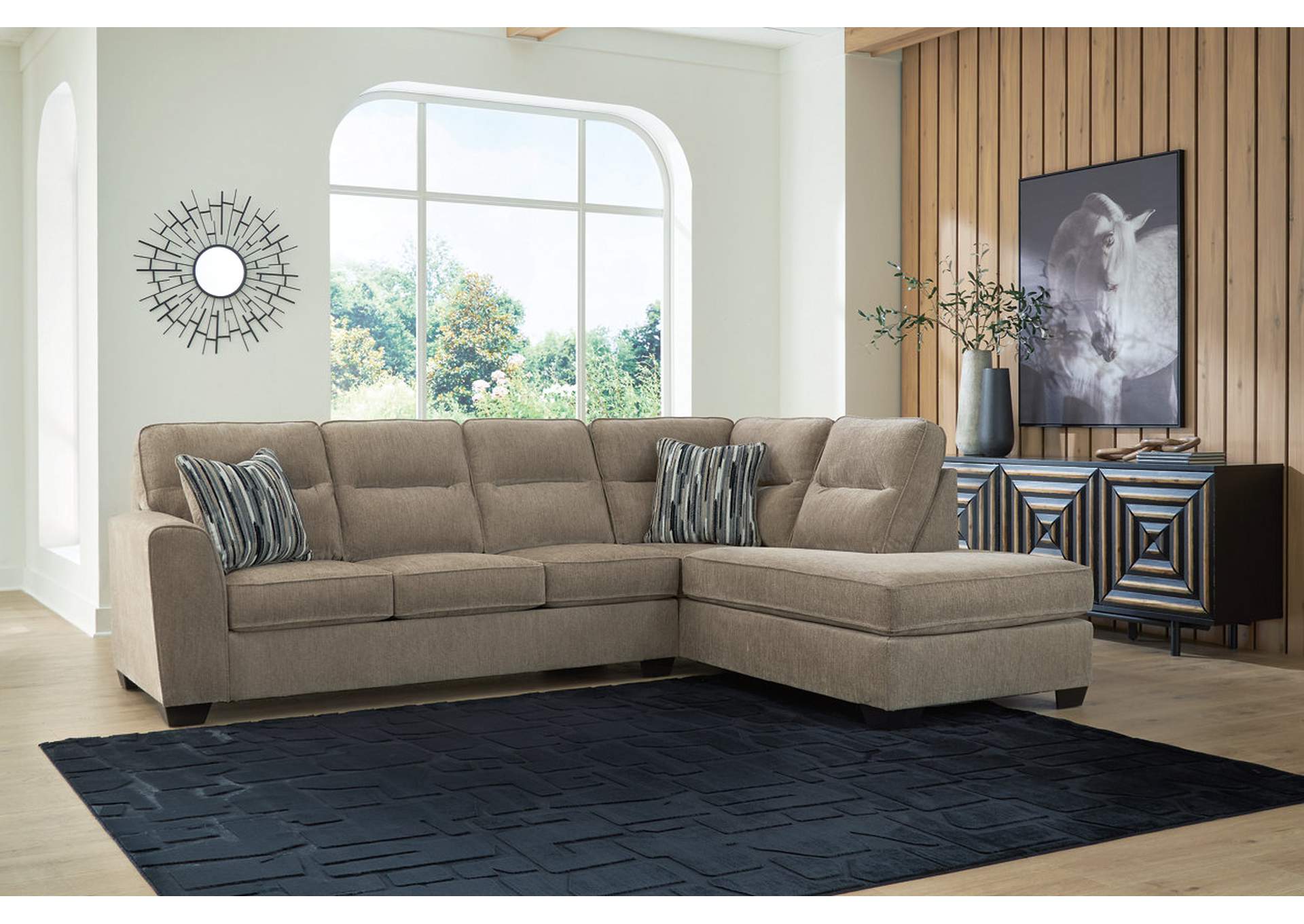 Olten 2-Piece Sectional with Chaise image 2